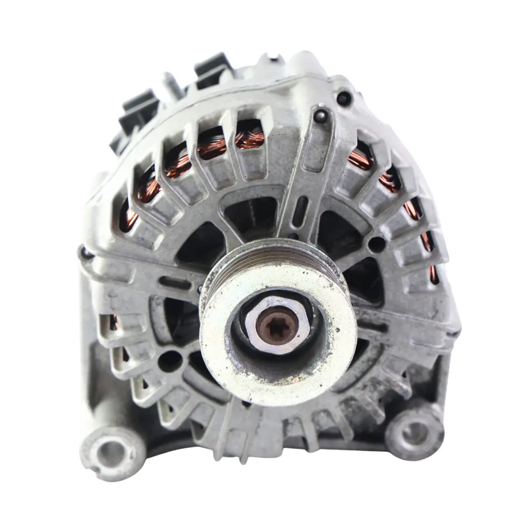 Lichtmaschine Generator Valeo 180A N47 für BMW E60 E61 E81 E87 E90 mit Teilenummer 7802261 BMW E60 E61 E81 E87 E90 Lichtmaschine Generator Valeo 180A N47 - SKU 7802261-3 - Teilenummer 7802261