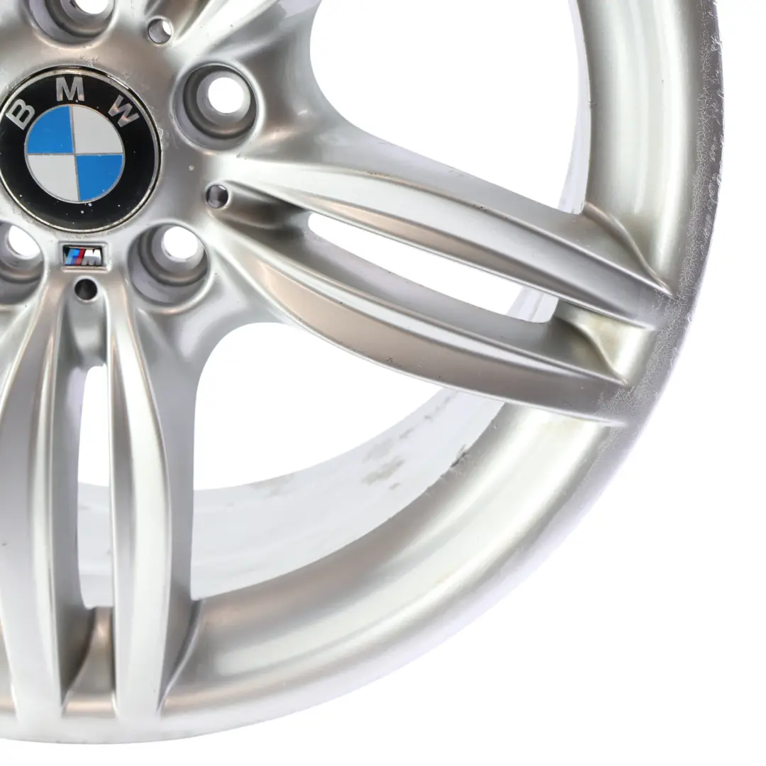 Przednia Felga Aluminiowa M 19" ET:33 8,5J do BMW F10 F11 F12 F13 o numerze 7842652 BMW F10 F11 F12 F13 Przednia Felga Aluminiowa M 19" ET:33 8,5J - SKU 7842652-2 - Numer Części 7842652