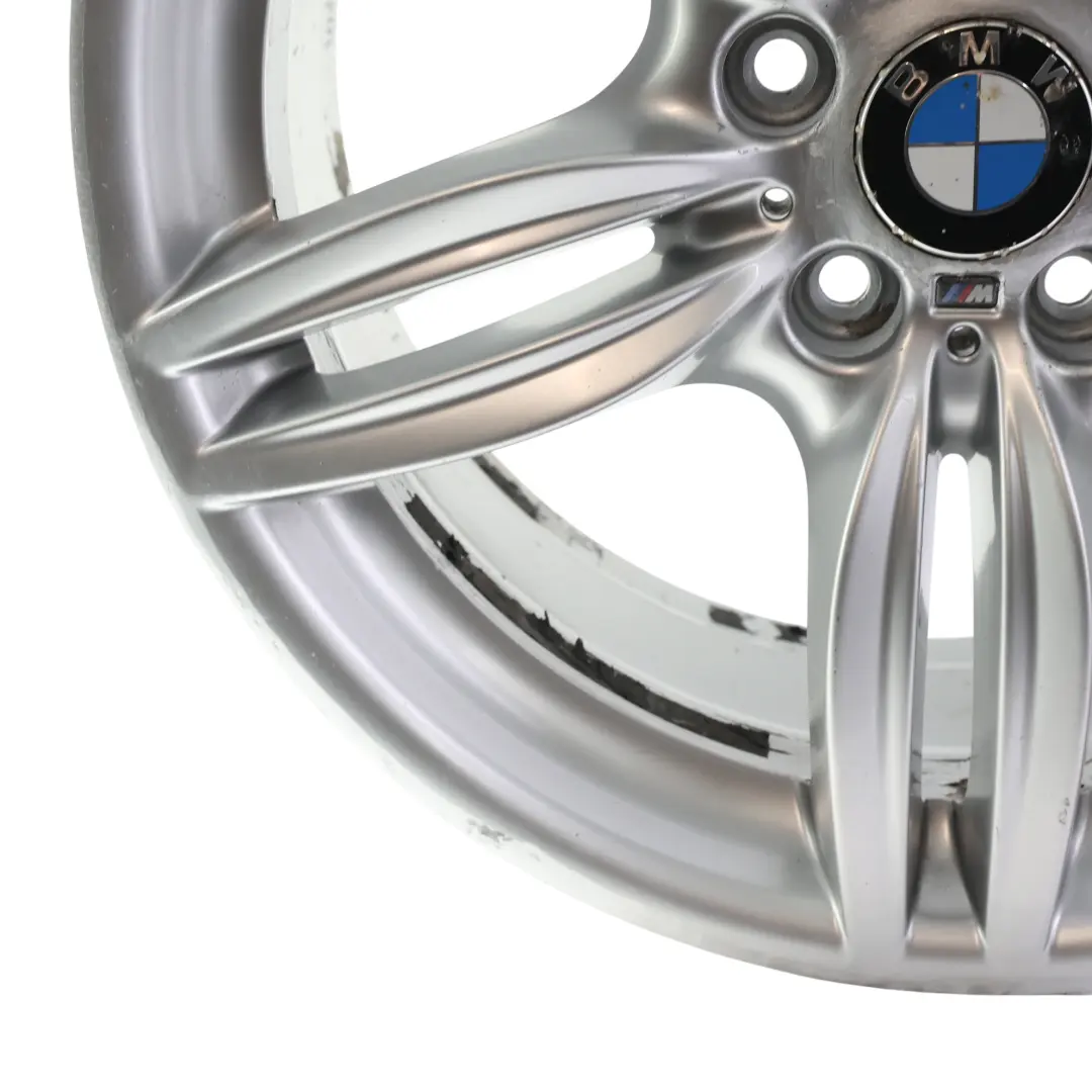 Silberne Hinter Rad Felge M Doppel Speiche 351 9J 19" ET:44 für BMW F10 F12 mit Teilenummer 7842653 BMW F10 F12 Silberne Hinter Rad Felge M Doppel Speiche 351 9J 19" ET:44 - SKU 7842653-7 - Teilenummer 7842653