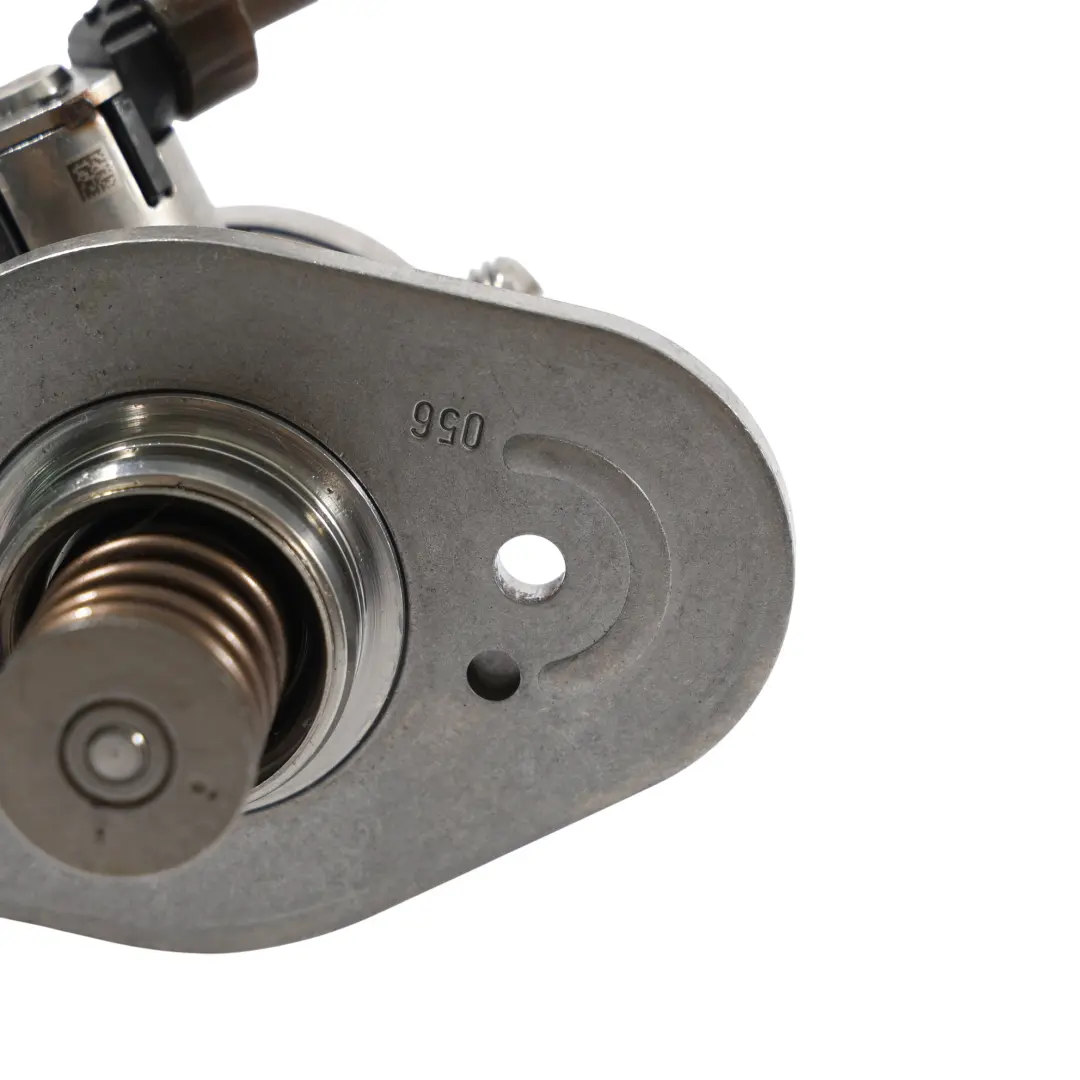 G45 G60 G70 Pompa Paliwa do BMW U06 U11 U12 G05 G20 G21 LCI o numerze 7934496 BMW U06 U11 U12 G05 G20 G21 LCI G45 G60 G70 Pompa Paliwa - SKU 7934496 - Numer Części 7934496