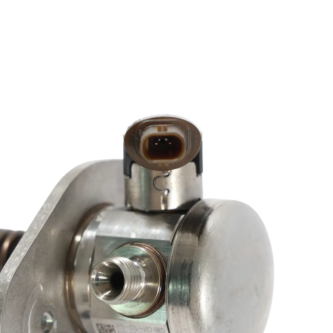 G45 G60 G70 Pompa Paliwa do BMW U06 U11 U12 G05 G20 G21 LCI o numerze 7934496 BMW U06 U11 U12 G05 G20 G21 LCI G45 G60 G70 Pompa Paliwa - SKU 7934496 - Numer Części 7934496