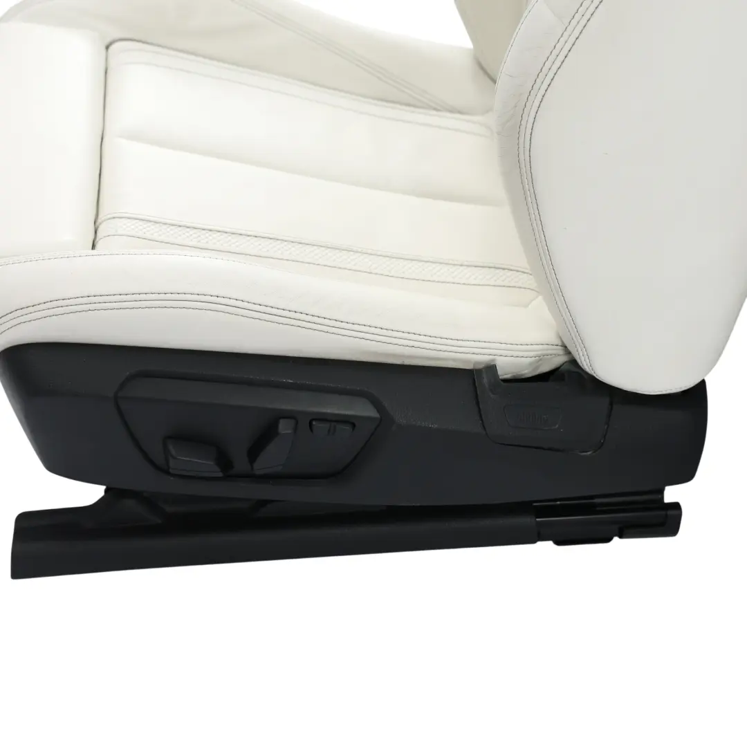 Oparcie Kanapy Prawe Tylne Skóra Beżowa Indywidualna do BMW F31 Touring o numerze 7985177 BMW F31 Touring Oparcie Kanapy Prawe Tylne Skóra Beżowa Indywidualna - SKU 7985177-1 - Numer Części 7985177