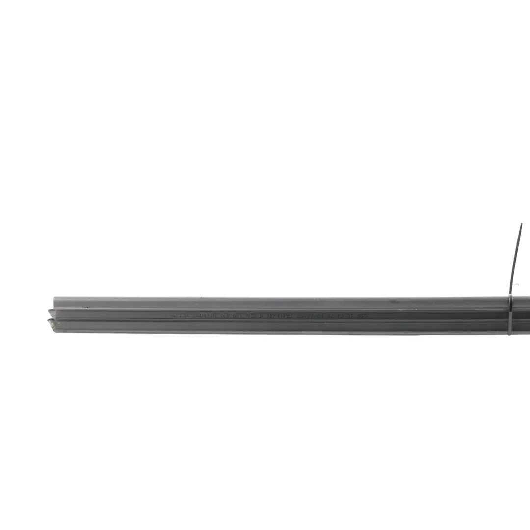 Mk2 Front Door Window Molding Inner Right O/S to Volkswagen Crafter with Part number 7C0837472B Volkswagen Crafter Mk2 Front Door Window Molding Inner Right O/S - SKU 7C0837472B - Part number 7C0837472B