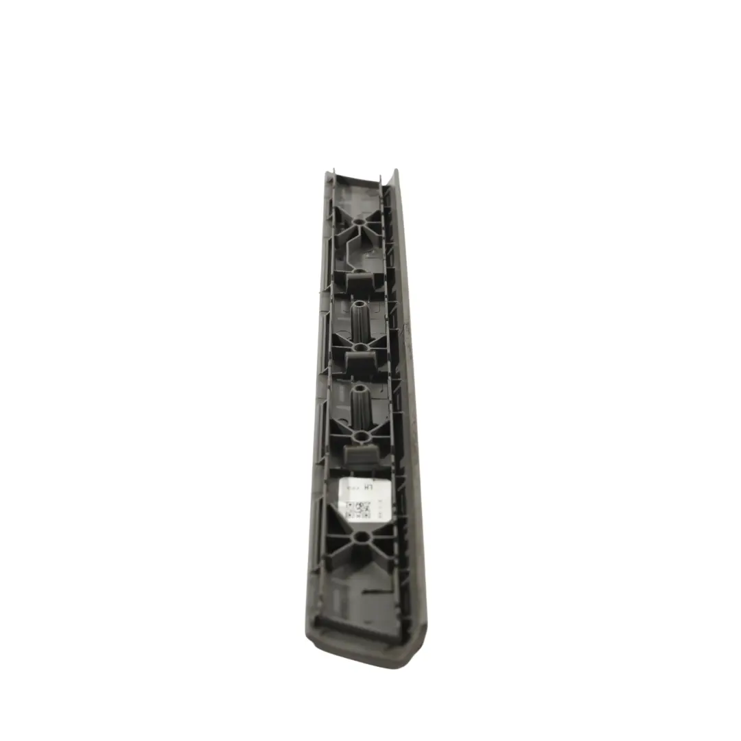 Garniture Porte Avant Gauche Gris Palladium pour Volkswagen Crafter Tr à propos du numéro de pièce 7C0867171A Volkswagen Crafter Tr Garniture Porte Avant Gauche Gris Palladium - SKU 7C0867171A - Numéro de pièce 7C0867171A