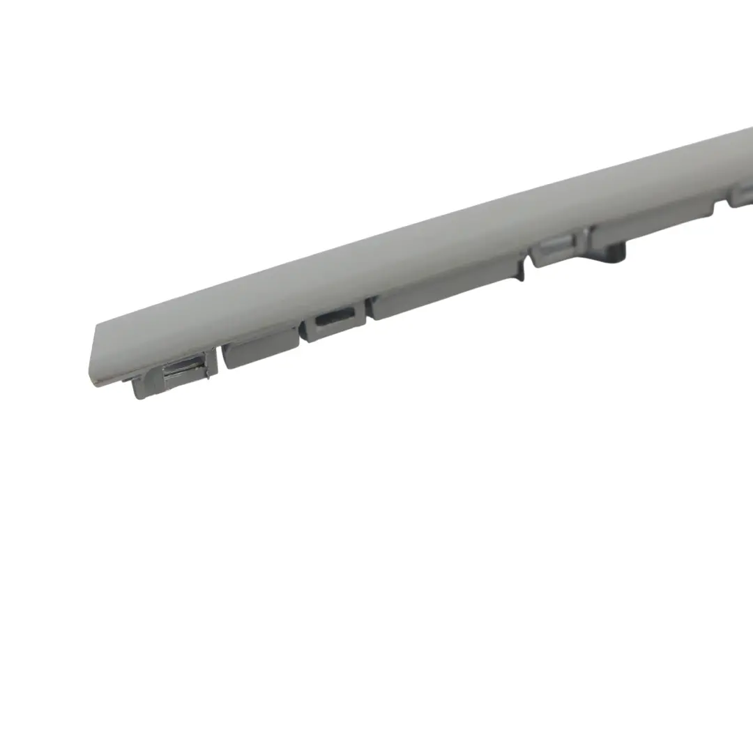 Volkswagen Crafter SY Panel Moldura Interior Puerta Delantera Derecha - SKU 7C0867172A - Número de pieza 7C0867172A