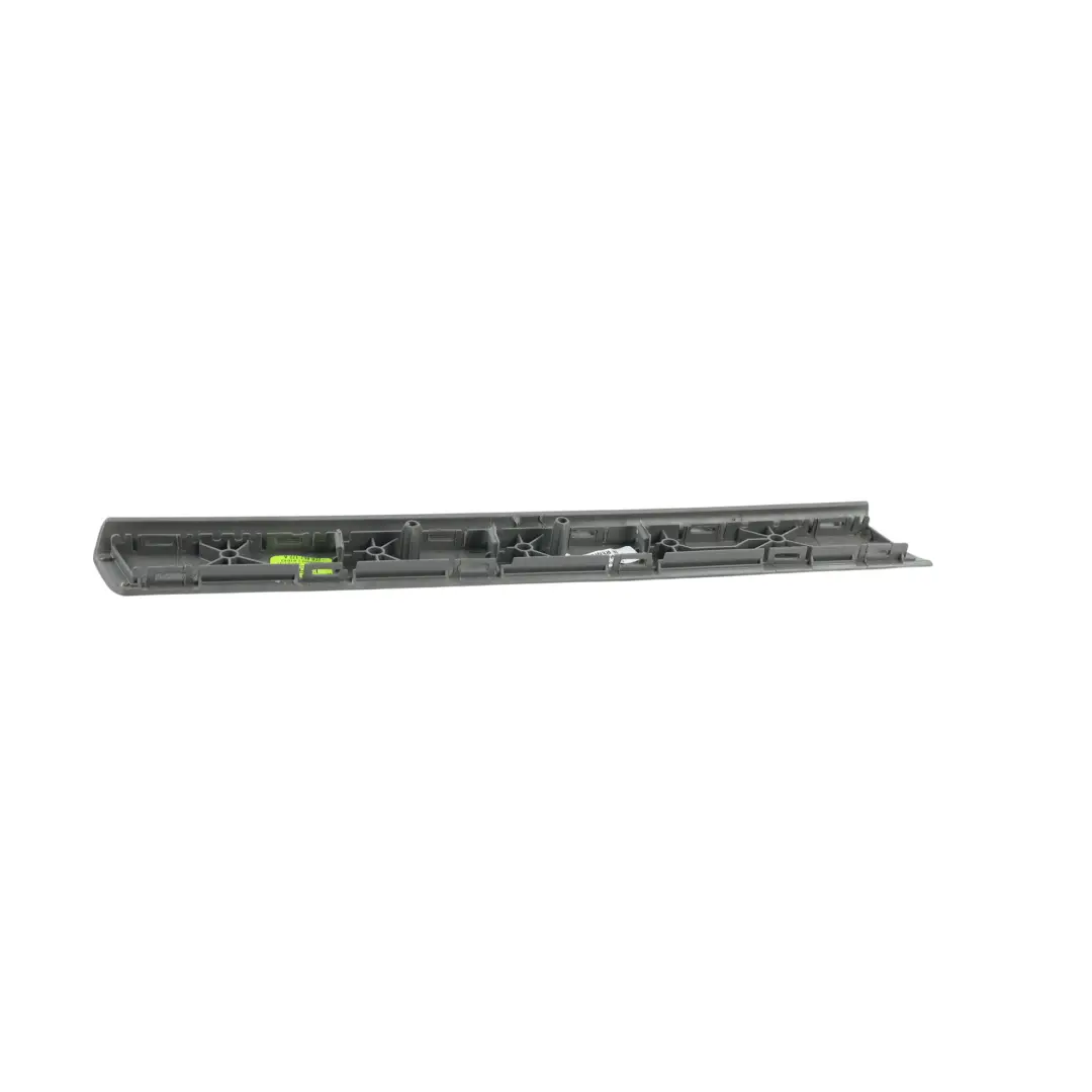 Volkswagen Crafter SY Bande Garniture Intérieure Porte Avant Droite - SKU 7C0867172A - Numéro de pièce 7C0867172A