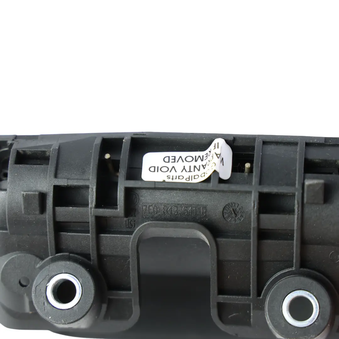 MK4 Schiebetür Innen Griff Links für Volkswagen Caddy mit Teilenummer 7E0843641B Volkswagen Caddy MK4 Schiebetür Innen Griff Links - SKU 7E0843641B - Teilenummer 7E0843641B