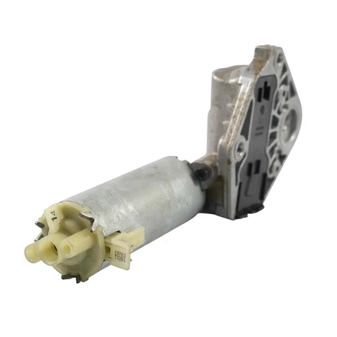 Sitzhöhenverstellung Motor Vorne Links für Audi Q7 4L mit Teilenummer 7L0959111 Audi Q7 4L Sitzhöhenverstellung Motor Vorne Links - SKU 7L0959111 - Teilenummer 7L0959111