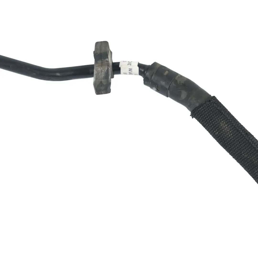 Tubo Manguera Respiradero Sistema Refrigeración 3.0 TDI para Audi Q7 4L con número de pieza 7L8122447J Audi Q7 4L Tubo Manguera Respiradero Sistema Refrigeración 3.0 TDI - SKU 7L8122447J - Número de pieza 7L8122447J