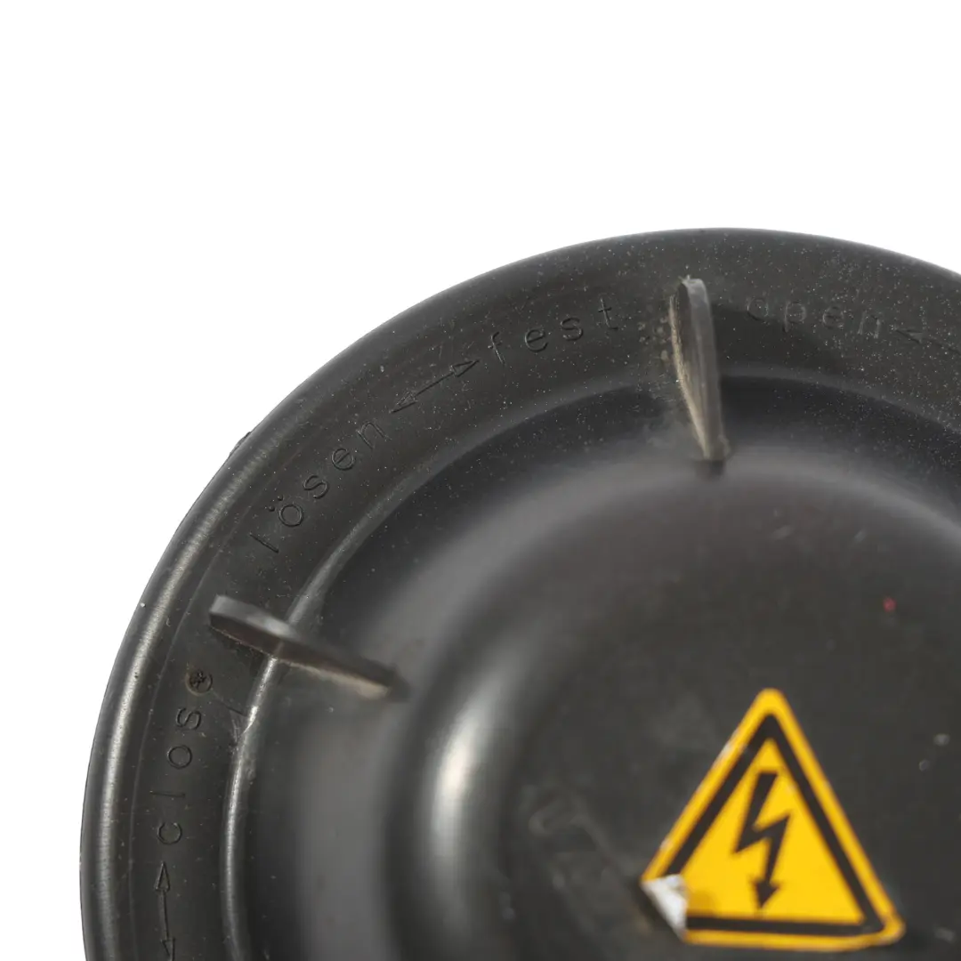 Mk5 1K Headlight Headlamp Bulb Cover Cap to Volkswagen VW Golf with Part number 7M0941607A Volkswagen VW Golf Mk5 1K Headlight Headlamp Bulb Cover Cap - SKU 7M0941607A - Part number 7M0941607A