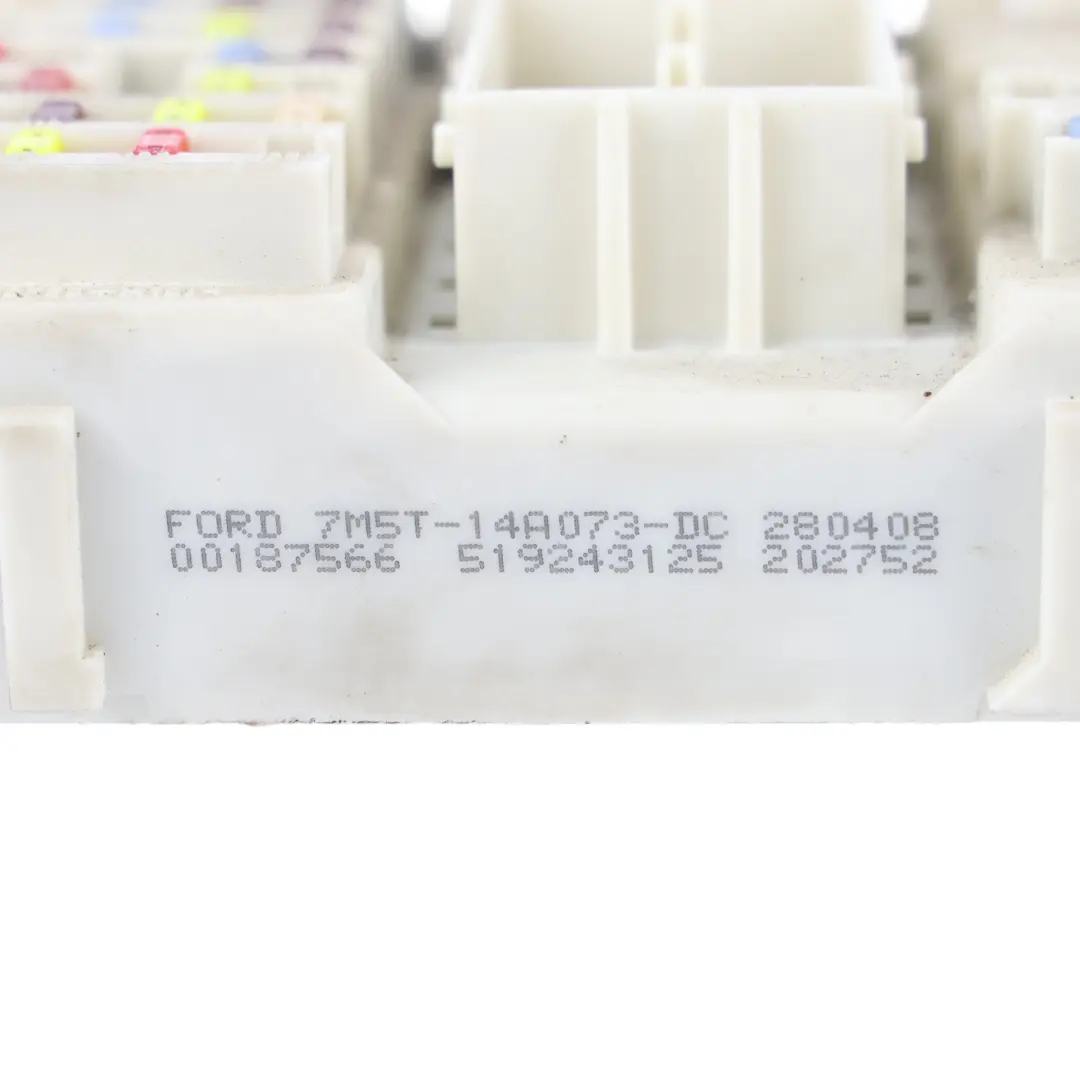 Ford Focus Mk2 Moduł Sterowania BCM Skrzynka Bezpieczników - SKU 7M5T-14A073-DC - Numer Części 7M5T-14A073-DC