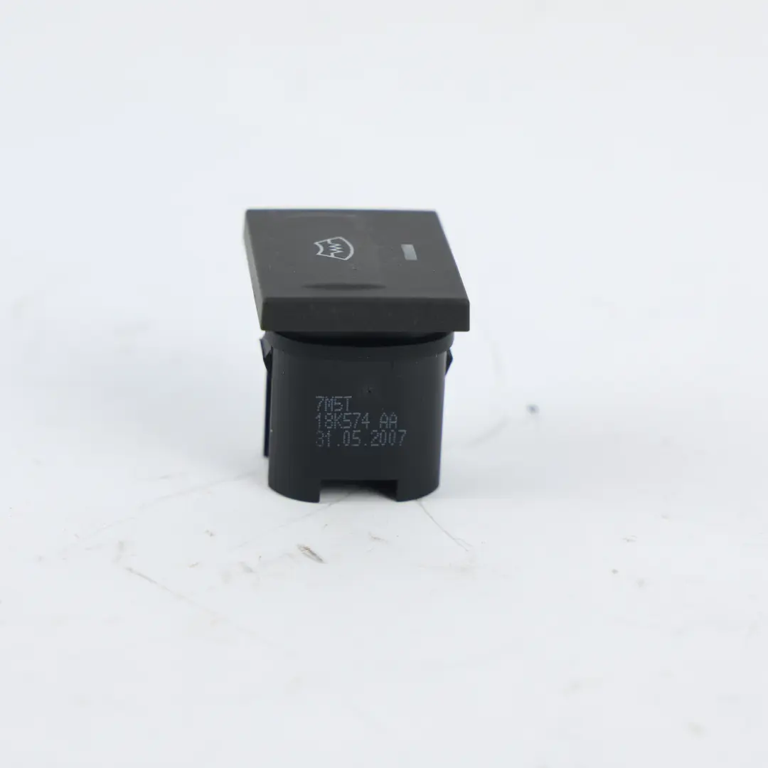 Ford Focus ST2 MK2 Interruptor Parabrisas Calefactable Delantero - SKU 7M5T-18K574-AA - Número de pieza 7M5T-18K574-AA