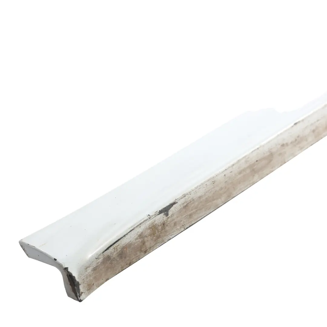 7N Listwa Drzwi Przód Lewo Srebrna White Silver Metallic B9Z do VW Sharan o numerze 7N0854939H VW Sharan 7N Listwa Drzwi Przód Lewo Srebrna White Silver Metallic B9Z - SKU 7N0854939H-WHS - Numer Części 7N0854939H