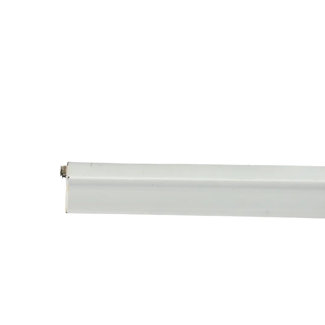 7N Moulure Seuil Porte Arrière Droit Blanc B9Z pour Volkswagen Seat Alhambra Sharan à propos du numéro de pièce 7N0854950H Volkswagen Seat Alhambra Sharan 7N Moulure Seuil Porte Arrière Droit Blanc B9Z - SKU 7N0854950H-WHS - Numéro de pièce 7N0854950H
