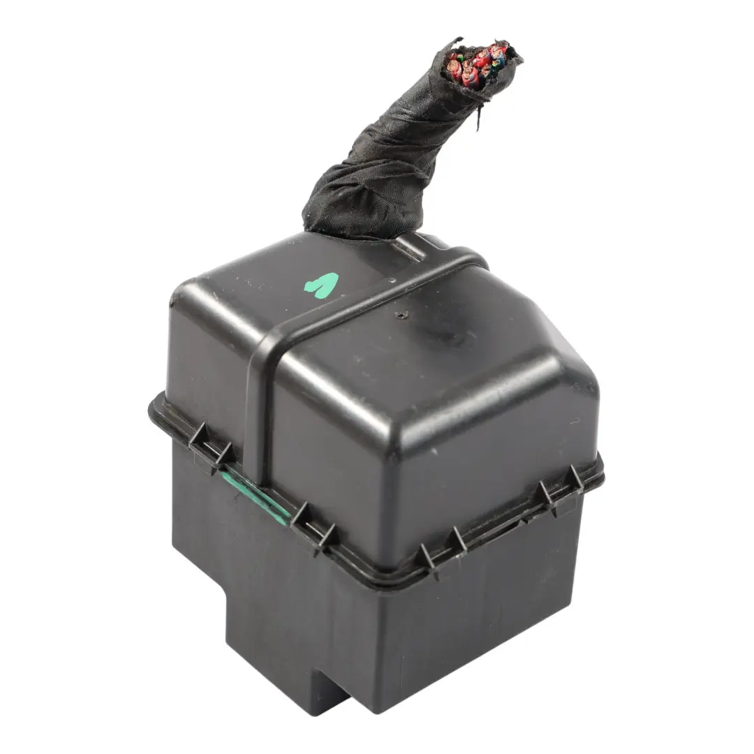 Volkswagen Passat B7 Sharan 7N Electrical Fuse Relay Box - SKU 7N0937311 - Part number 7N0937311