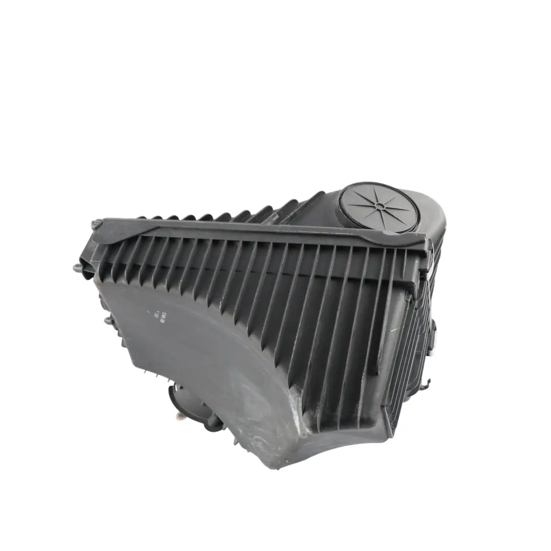 Porsche Cayenne 92A Air Filter Box Housing Right O/S - SKU 7P0129607 - Part number 7P0129607