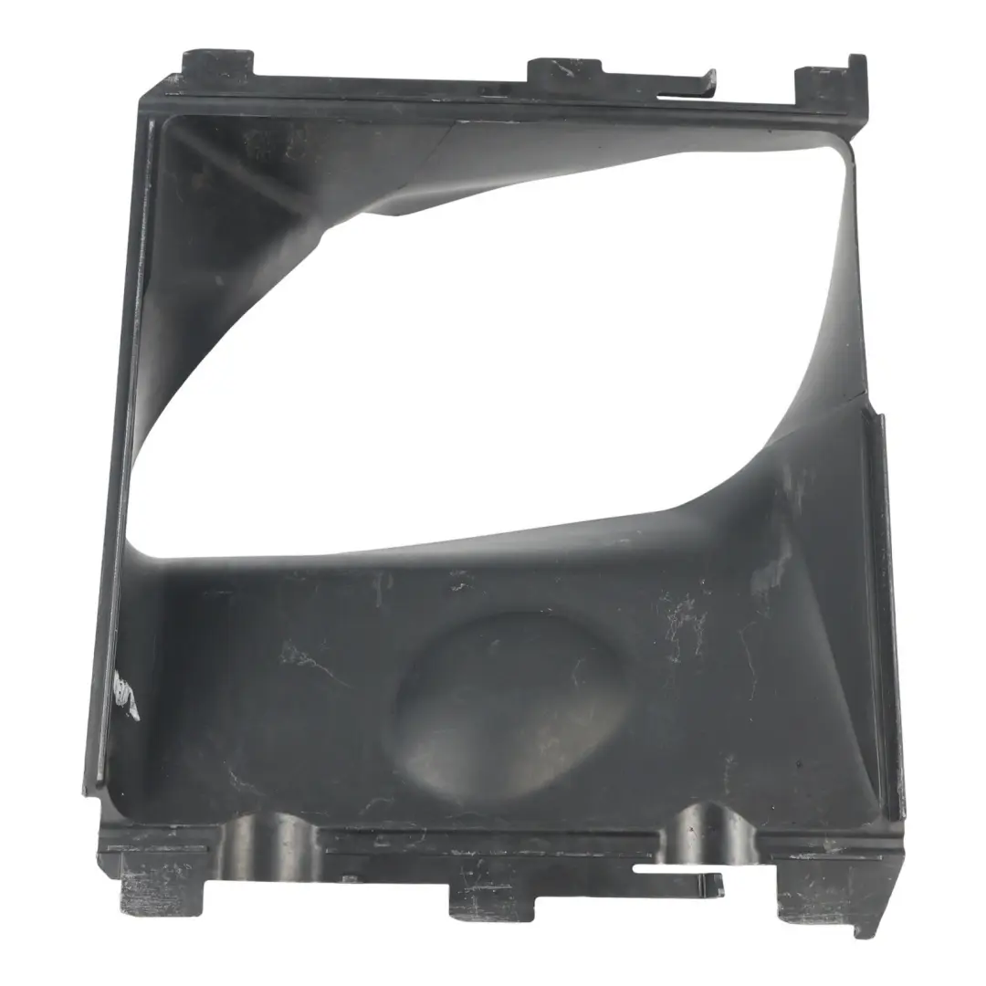 Conduit Entrée Air Radiateur Droit pour Porsche Cayenne 92A à propos du numéro de pièce 7P5117336E Porsche Cayenne 92A Conduit Entrée Air Radiateur Droit - SKU 7P5117336E - Numéro de pièce 7P5117336E