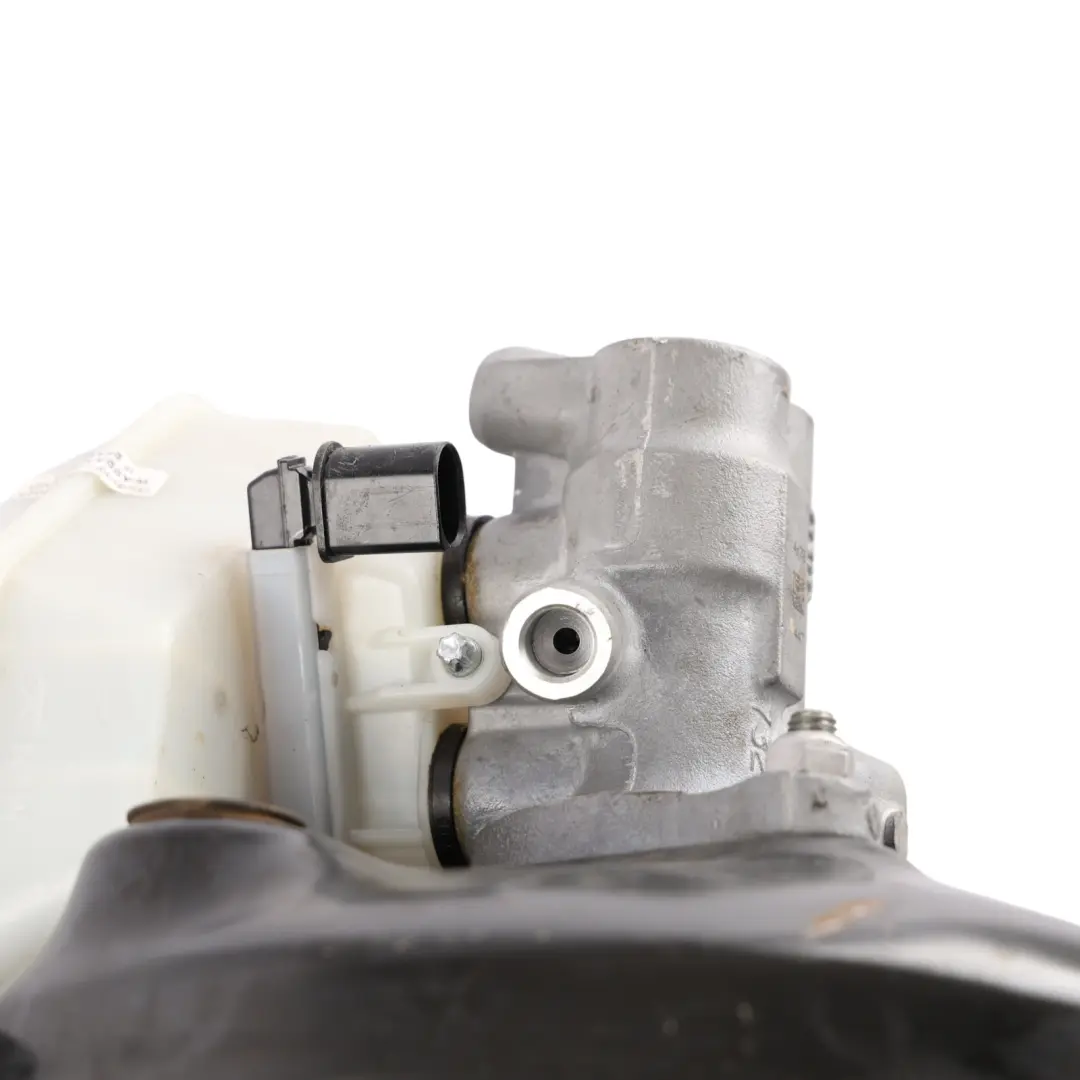 7P Brake Servo Master Cylinder to Porsche Cayenne 92A VW Touareg with Part number 7P5612101B Porsche Cayenne 92A VW Touareg 7P Brake Servo Master Cylinder - SKU 7P5612101B - Part number 7P5612101B