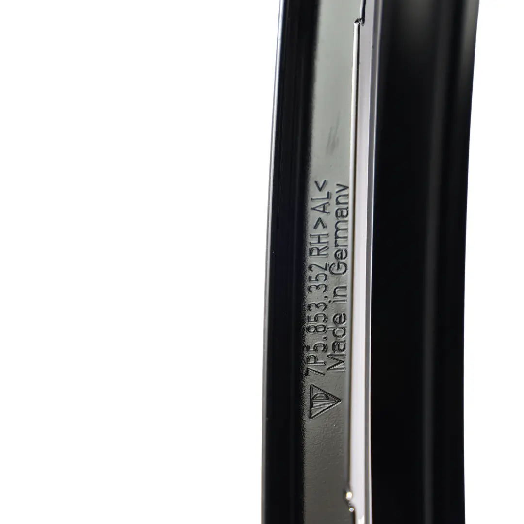 Garniture Montant B Panneau Externe Droit pour Porsche Cayenne 92A à propos du numéro de pièce 7P5853352 Porsche Cayenne 92A Garniture Montant B Panneau Externe Droit - SKU 7P5853352 - Numéro de pièce 7P5853352
