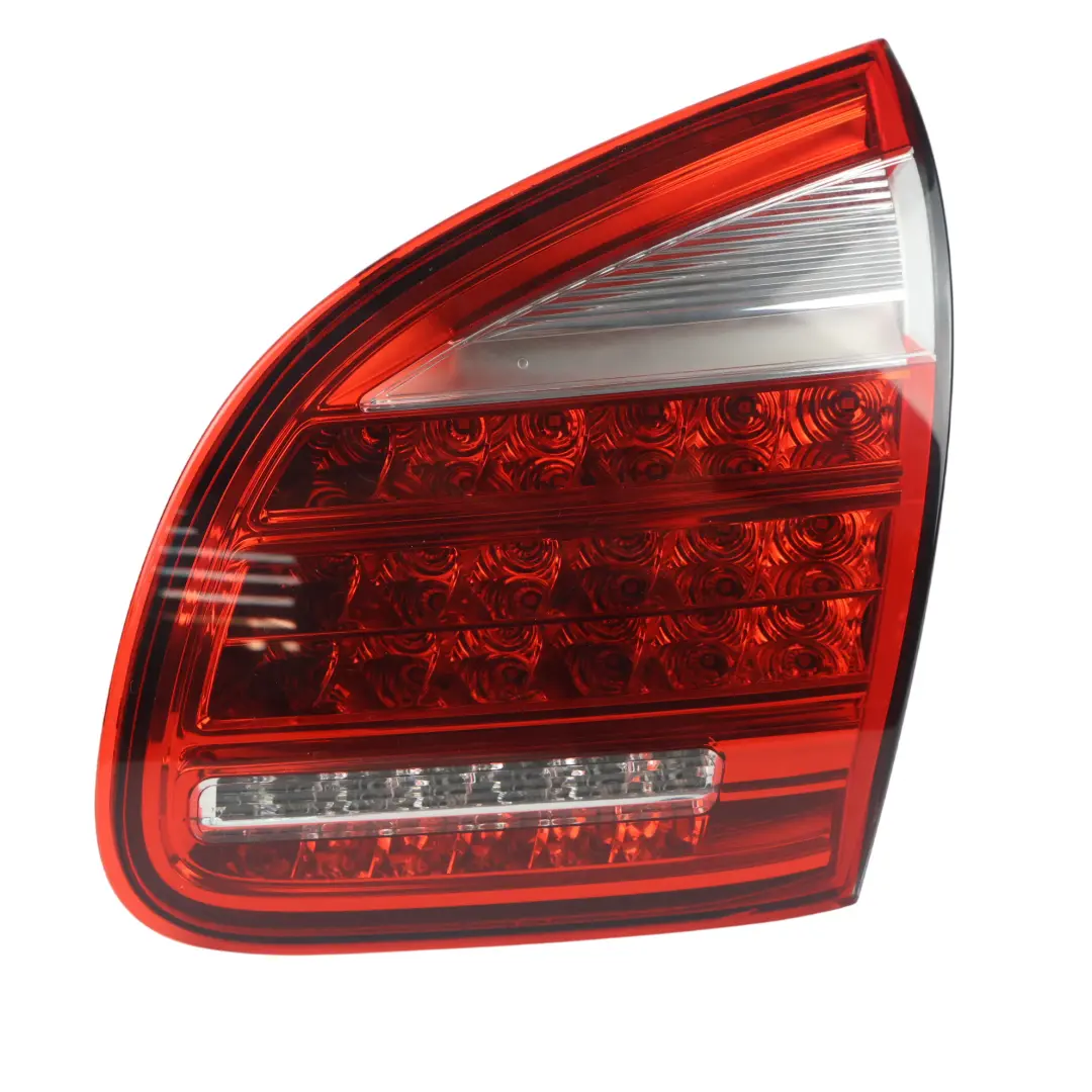 Porsche Cayenne 92A Luce Posteriore Interna Portellone Destra - SKU 7P5945094M - Numero di parte 7P5945094M