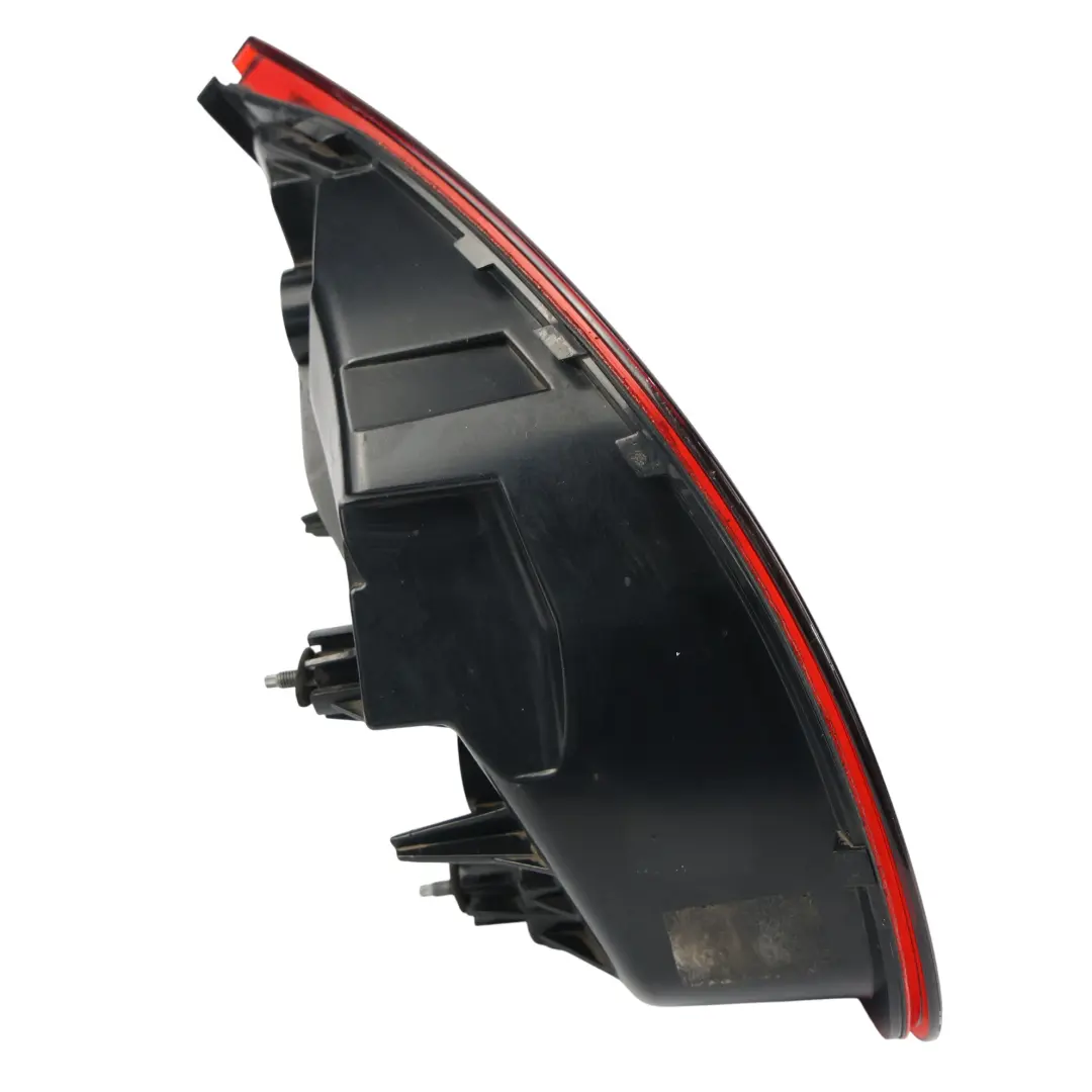 Porsche Cayenne 92A Lampa Tylna W Klapę Bagażnika Prawa - SKU 7P5945094M - Numer Części 7P5945094M