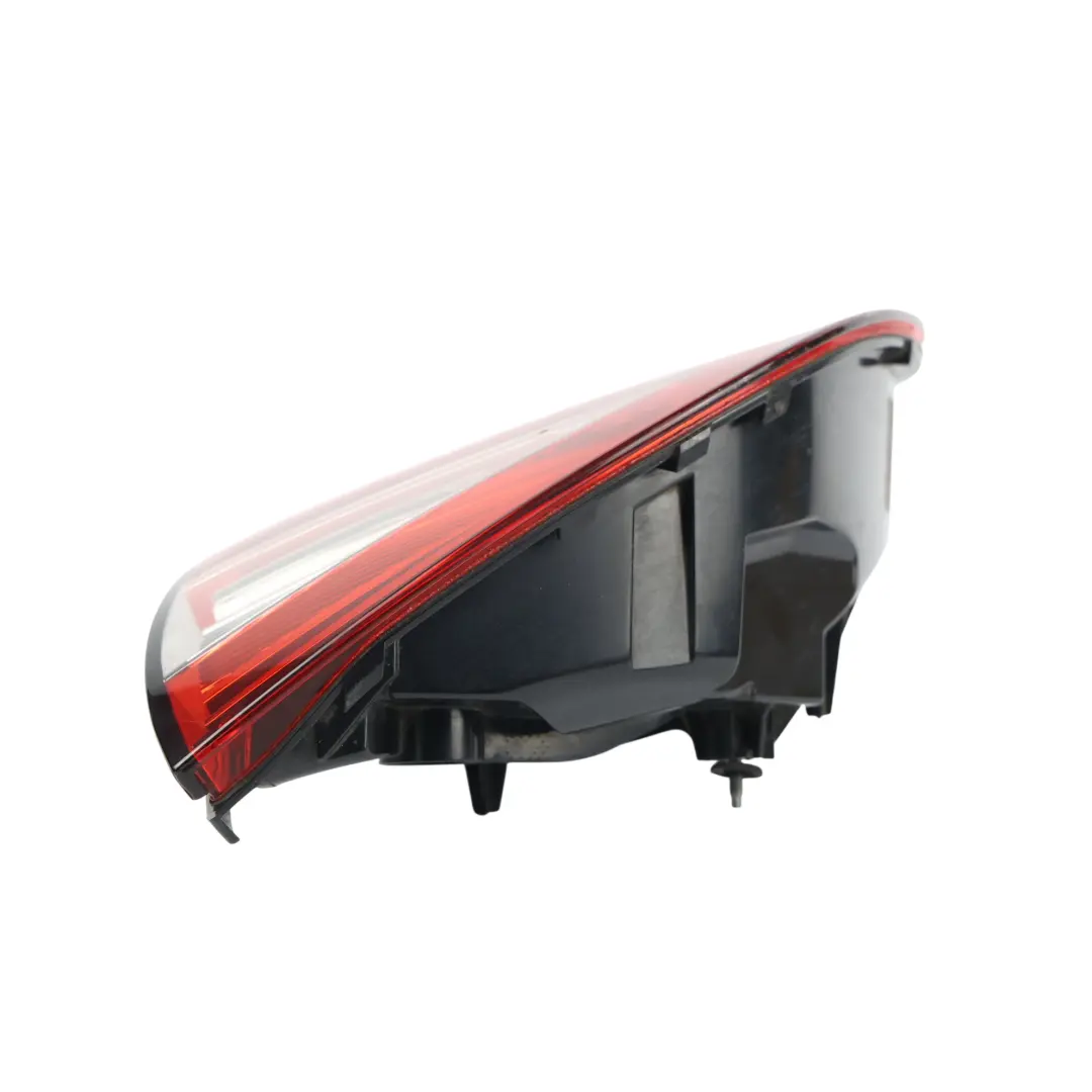 Porsche Cayenne 92A Lampa Tylna W Klapę Bagażnika Prawa - SKU 7P5945094M - Numer Części 7P5945094M