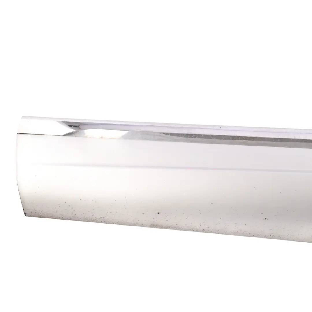 7P Front Door Strip Moulding Trim Left N/S Ice Silver - X7W to Volkswagen Touareg with Part number 7P6854939C Volkswagen Touareg 7P Front Door Strip Moulding Trim Left N/S Ice Silver - X7W - SKU 7P6854939C-ICS - Part number 7P6854939C