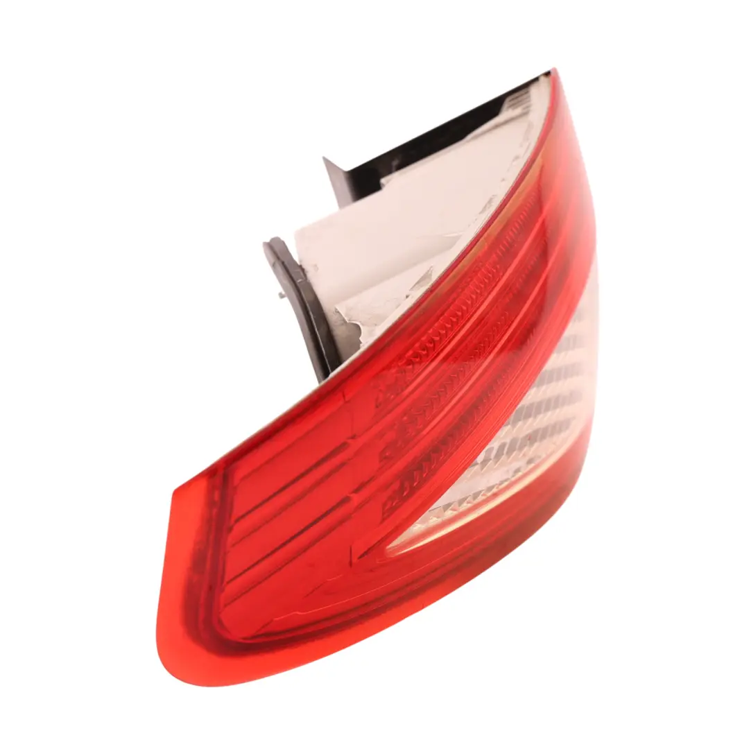Mk4 Rear Tail Light Lamp Taillight Right O/S to Ford Mondeo with Part number 7S71-13404-A Ford Mondeo Mk4 Rear Tail Light Lamp Taillight Right O/S - SKU 7S71-13404-A - Part number 7S71-13404-A
