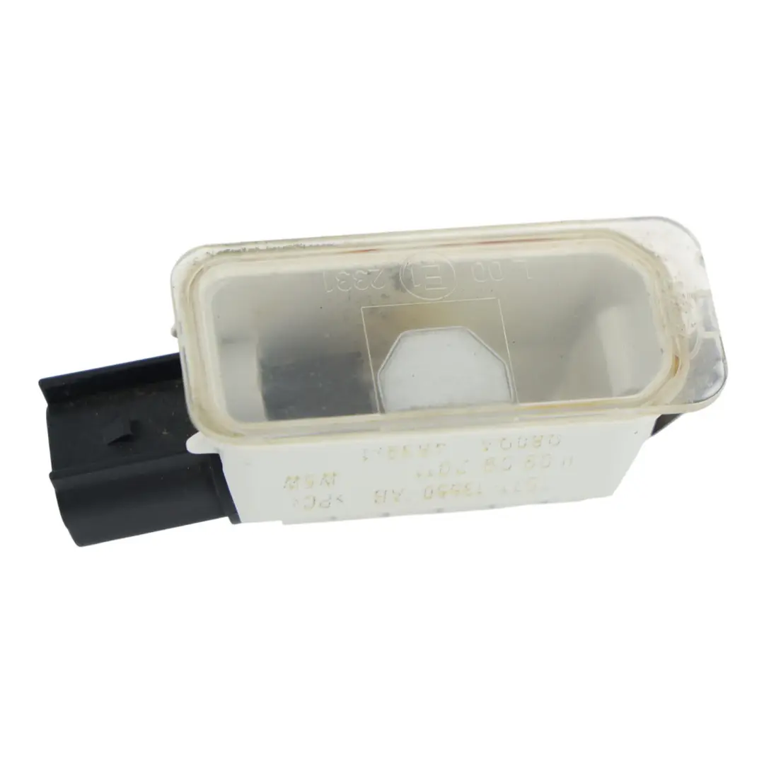Mk4 Tylna Lampka Tablicy Rejestracyjnej do Ford Mondeo o numerze 7S71-13550-AB Ford Mondeo Mk4 Tylna Lampka Tablicy Rejestracyjnej - SKU 7S71-13550-AB - Numer Części 7S71-13550-AB