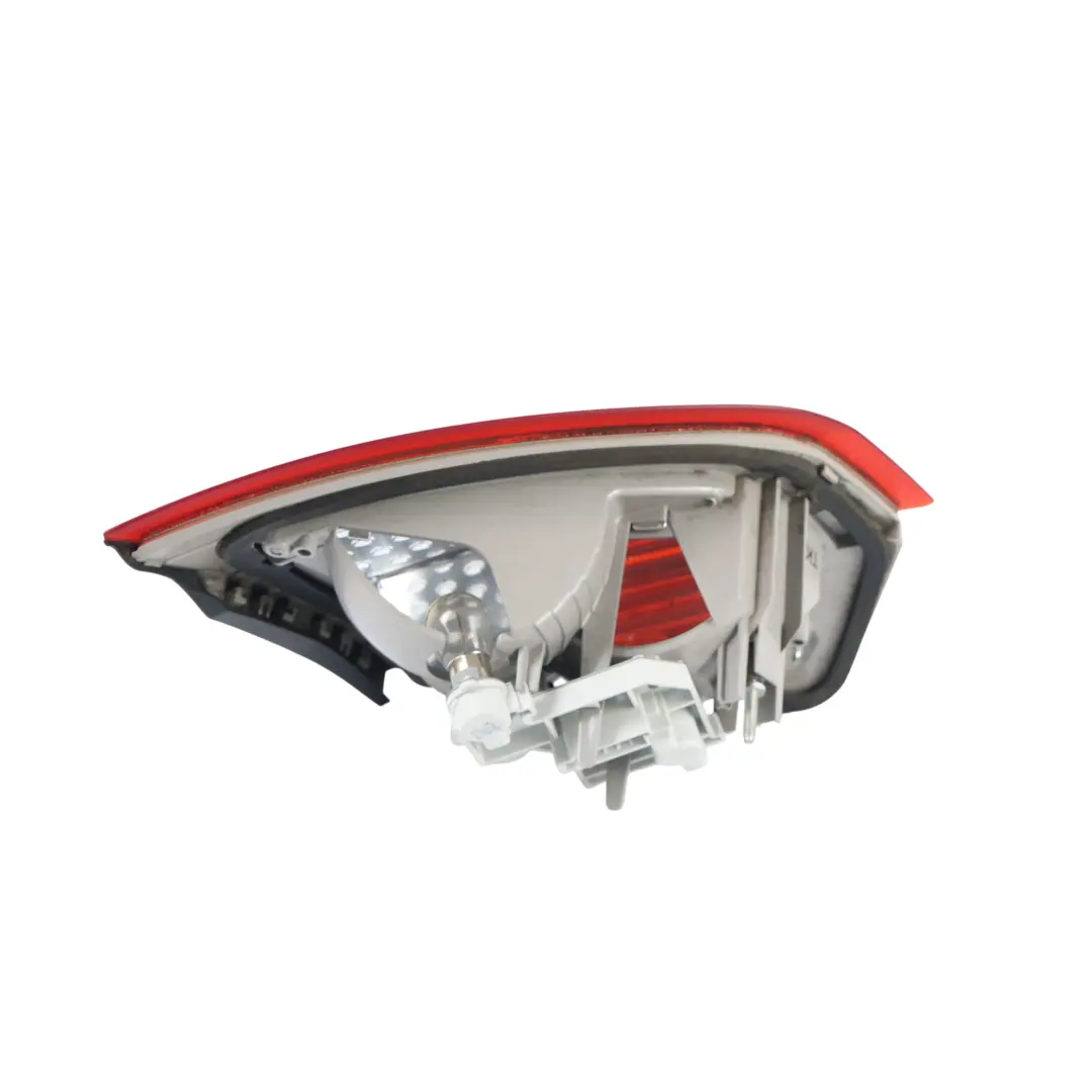 Ford Mondeo Mk4 Boot Lid Tailgate Lamp Light Inner Rear Right O/S - SKU 7S71-13A602-A - Part number 7S71-13A602-A