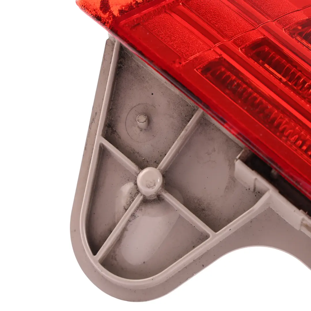 Mk4 Boot Lid Tailgate Lamp Light Inner Rear Right O/S to Ford Mondeo with Part number 7S71-13A602-A Ford Mondeo Mk4 Boot Lid Tailgate Lamp Light Inner Rear Right O/S - SKU 7S71-13A602-A - Part number 7S71-13A602-A