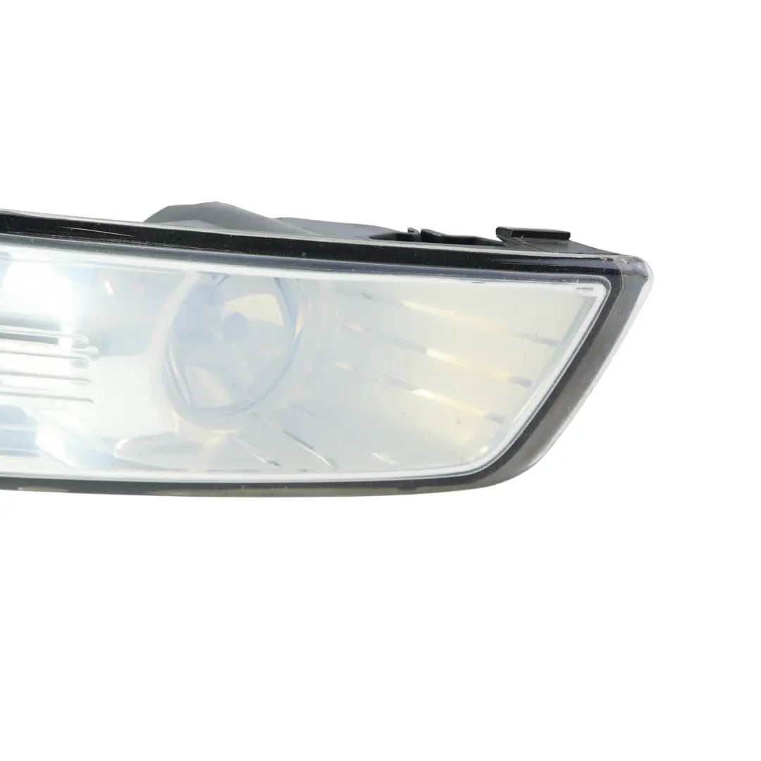 MK4 Luz Antiniebla Delantera Derecha Conductor para Ford Mondeo con número de pieza 7S71-15K201-AD Ford Mondeo MK4 Luz Antiniebla Delantera Derecha Conductor - SKU 7S71-15K201-AD - Número de pieza 7S71-15K201-AD