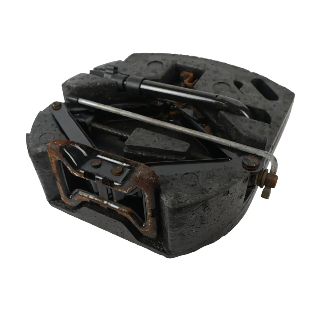 MK4 Wagenheber Radschlüssel Abschlepphaken Notfall für Ford Mondeo mit Teilenummer 7S71-1700-BB Ford Mondeo MK4 Wagenheber Radschlüssel Abschlepphaken Notfall - SKU 7S71-1700-BB - Teilenummer 7S71-1700-BB