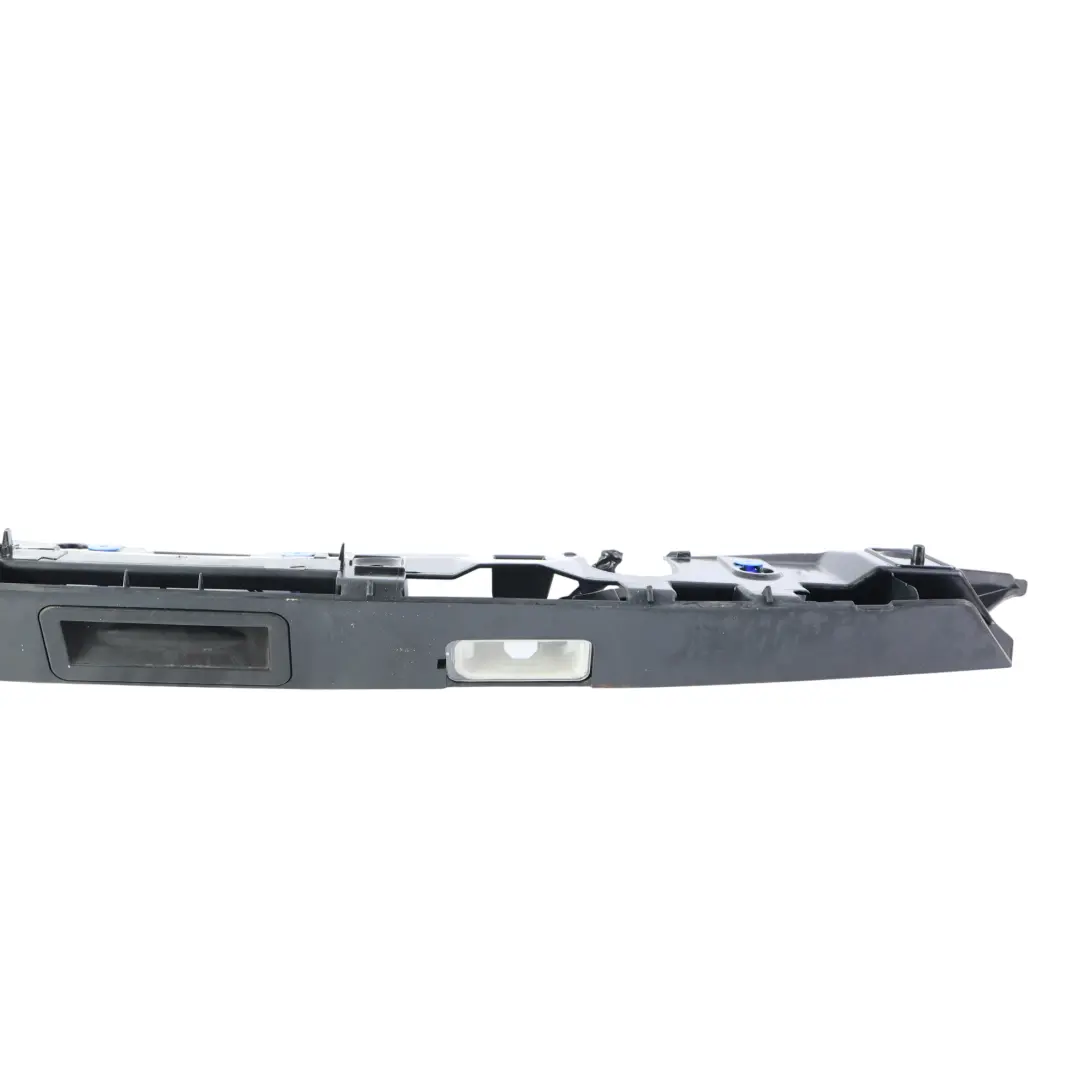 MK4 Carcasa Manija Trasera Matrícula Portón para Ford Mondeo con número de pieza 7S71-A43404-A Ford Mondeo MK4 Carcasa Manija Trasera Matrícula Portón - SKU 7S71-A43404-A - Número de pieza 7S71-A43404-A