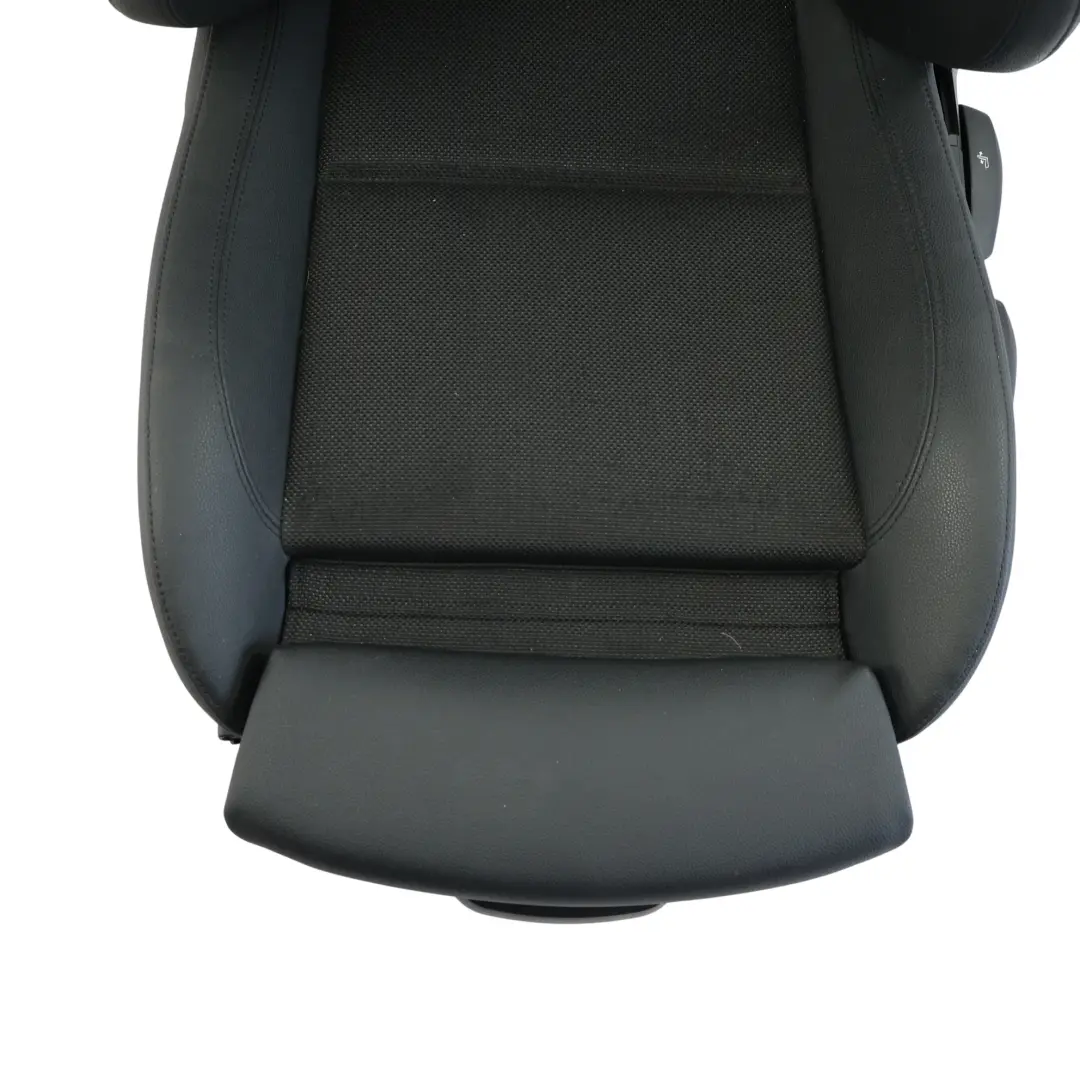 Fotel Sport Lewy Przód Materiał Flashpoint Czarny do BMW E87 o numerze 8039533 BMW E87 Fotel Sport Lewy Przód Materiał Flashpoint Czarny - SKU 8039533-3 - Numer Części 8039533