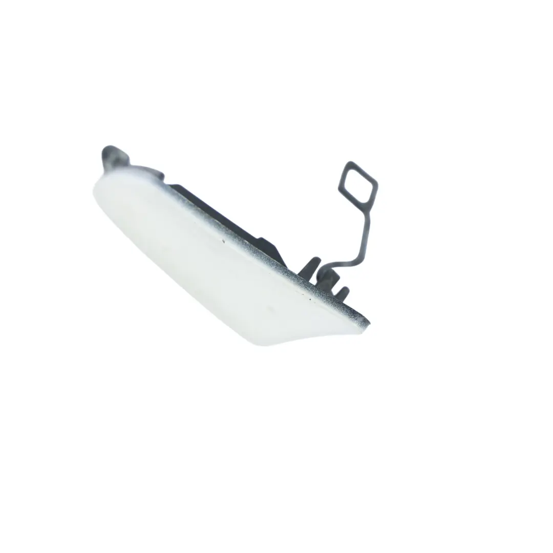 Pokrywa Haka Holowniczego Alpinweiss 3 - 300 do BMW F30 F31 o numerze 8054166 BMW F30 F31 Pokrywa Haka Holowniczego Alpinweiss 3 - 300 - SKU 8054166-AW - Numer Części 8054166