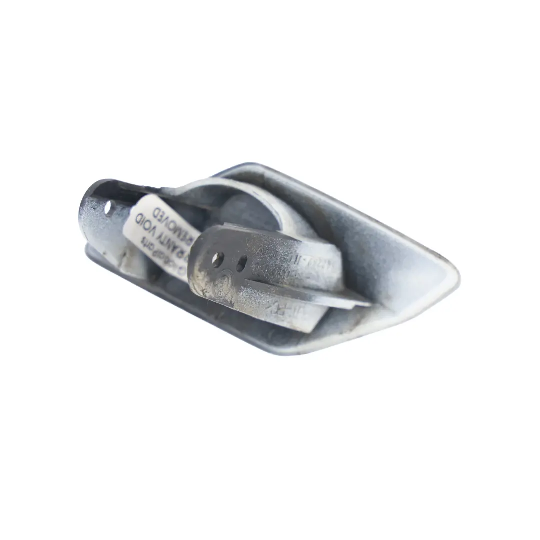 Ugello Paraurti Anteriore Destro M Sport Alpinweiss 3 300 per BMW F30 F31 con numero di parte 8067970 BMW F30 F31 Ugello Paraurti Anteriore Destro M Sport Alpinweiss 3 300 - SKU 8067970-AW - Numero di parte 8067970