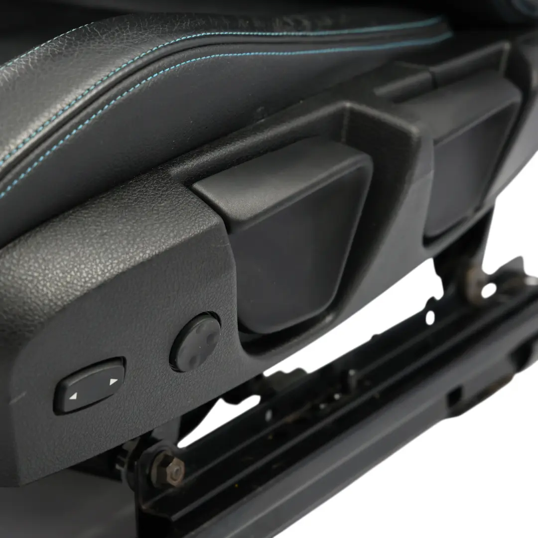 Sedile Sportivo Anteriore Sinistro Pelle Dakota Nero Blu per BMW F87 M2 con numero di parte 8070719 BMW F87 M2 Sedile Sportivo Anteriore Sinistro Pelle Dakota Nero Blu - SKU 8070719-3 - Numero di parte 8070719