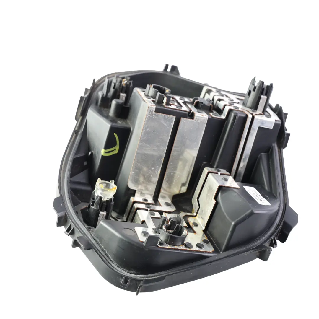 Audi Q2 GA Rückleuchte Lampenträger Halter Fassung Rechts - SKU 81A945258A - Teilenummer 81A945258A