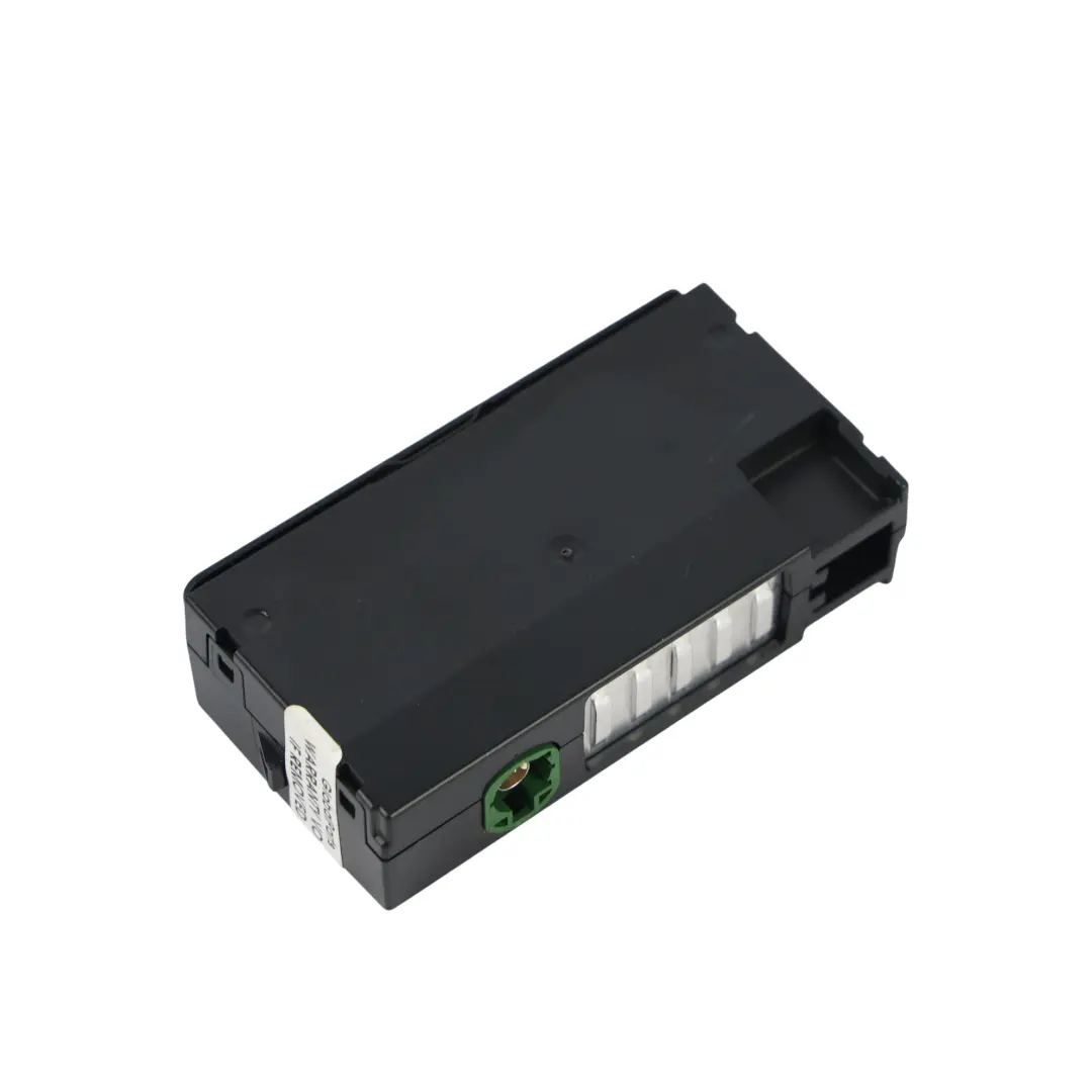 Audi A1 8X A3 8Y Armaturenbrett Vorne Doppel USB-A USB-C Buchse - SKU 82A035736 - Teilenummer 82A035736