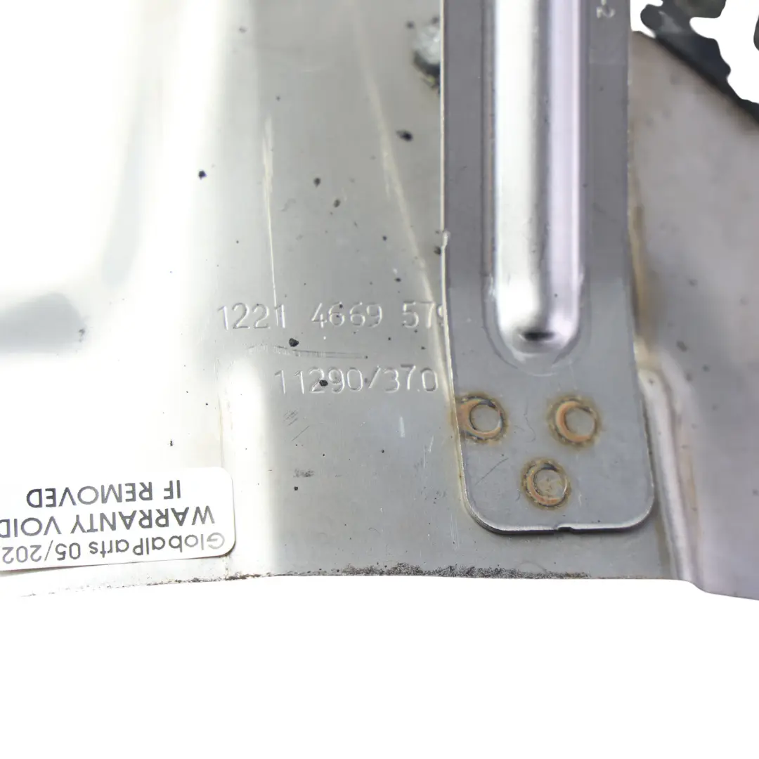 RSQ3 F3 Copri Terminale Scarico Posteriore Sinistro Destro Set per Audi con numero di parte 83A253825D Audi RSQ3 F3 Copri Terminale Scarico Posteriore Sinistro Destro Set - SKU 83A253825D-SET - Numero di parte 83A253825D