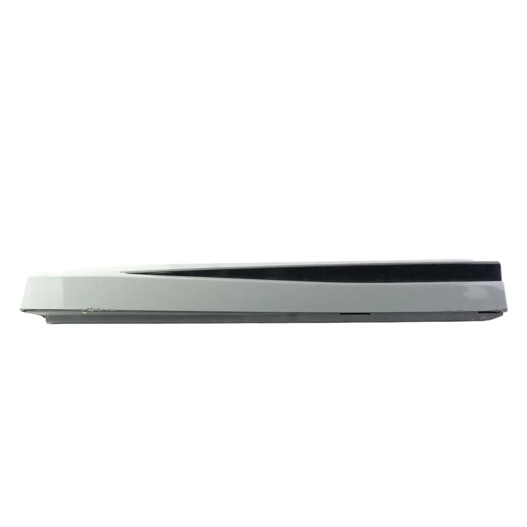 Modanatura Portiera Posteriore Destra Grigio Nardo Y7C per Audi Q3 F3 con numero di parte 83A853970A Audi Q3 F3 Modanatura Portiera Posteriore Destra Grigio Nardo Y7C - SKU 83A853970A-NAG - Numero di parte 83A853970A