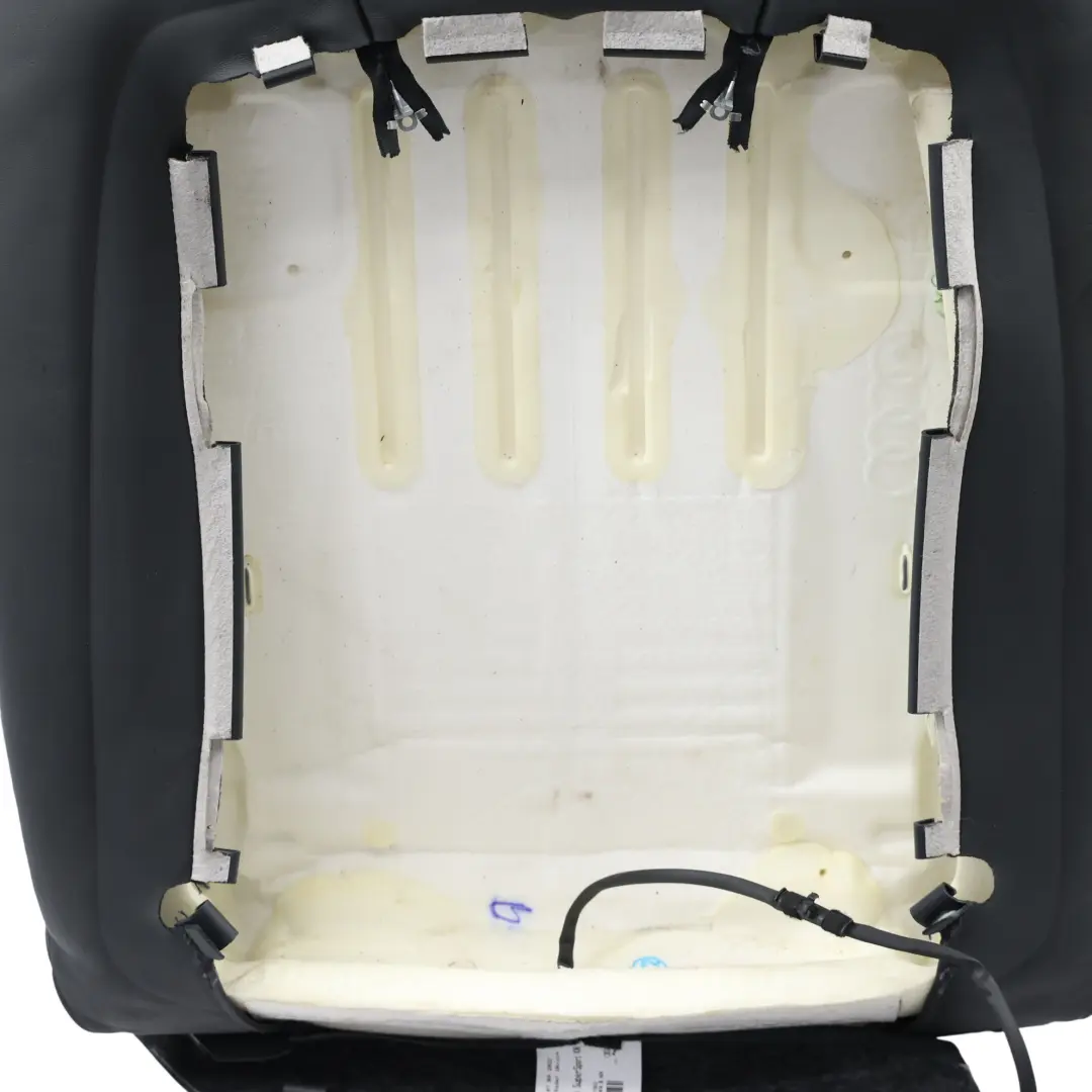 RSQ3 F3 Funda Respaldo Asiento Delantero Derecho Cuero Calefactable Negro para Audi con número de pieza 83A881806L Audi RSQ3 F3 Funda Respaldo Asiento Delantero Derecho Cuero Calefactable Negro - SKU 83A881806L-2 - Número de pieza 83A881806L