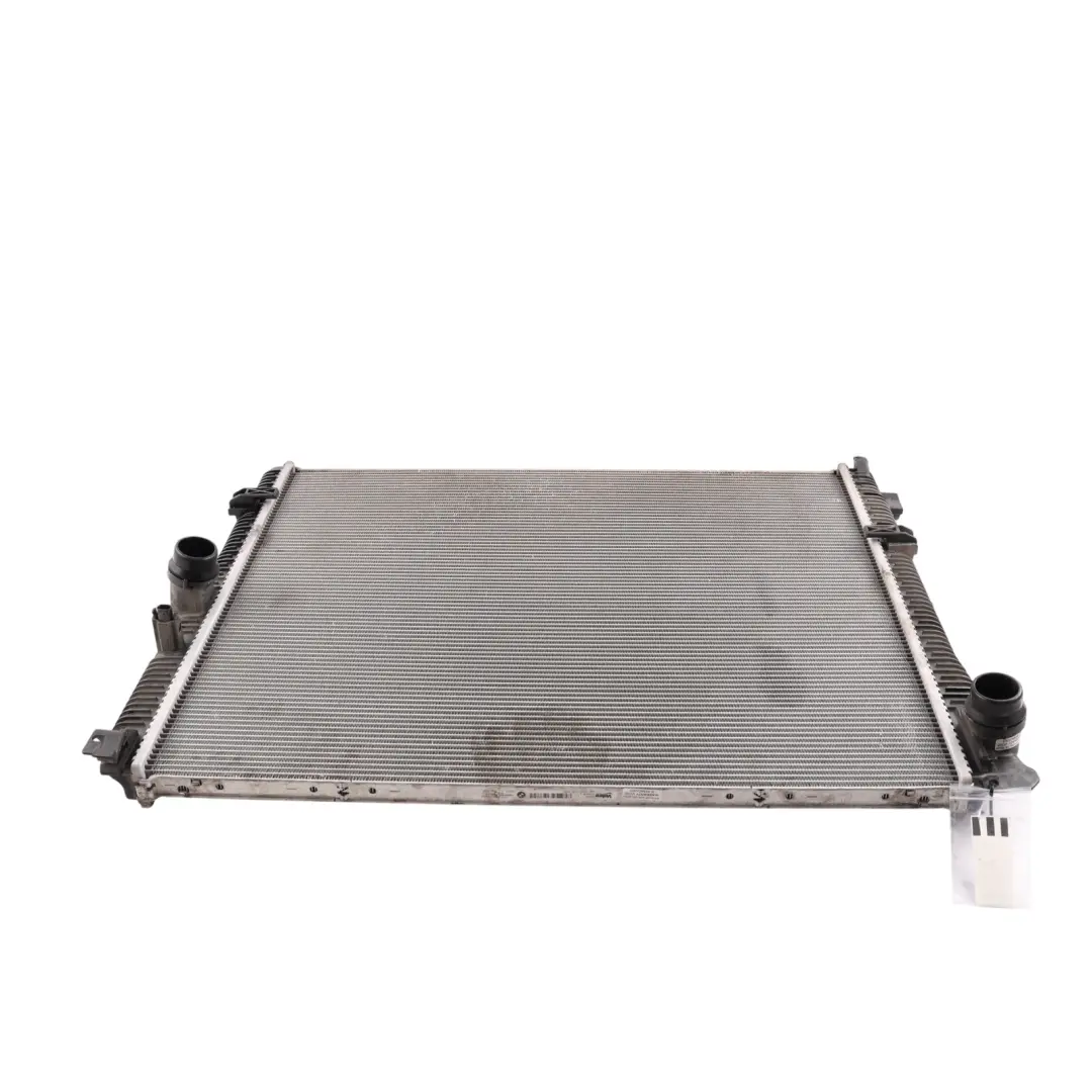 Water Coolant Radiator Cooling Unit to BMW G20 G22 G23 G26 with Part number 8666748 BMW G20 G22 G23 G26 Water Coolant Radiator Cooling Unit - SKU 8666748 - Part number 8666748