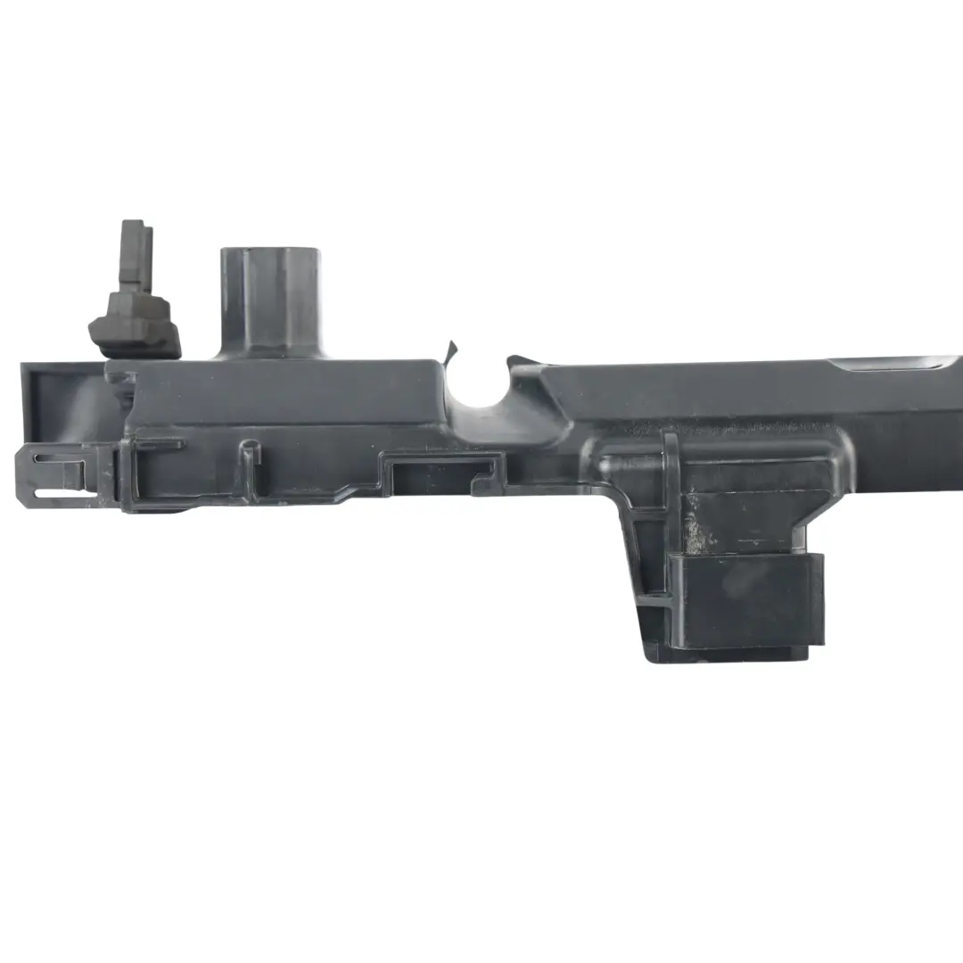 BMW G20 G21 G22 G23 G26 G29 iX 20 Radiator Trim Cover Bracket Left N/S - SKU 8666839 - Part number 8666839