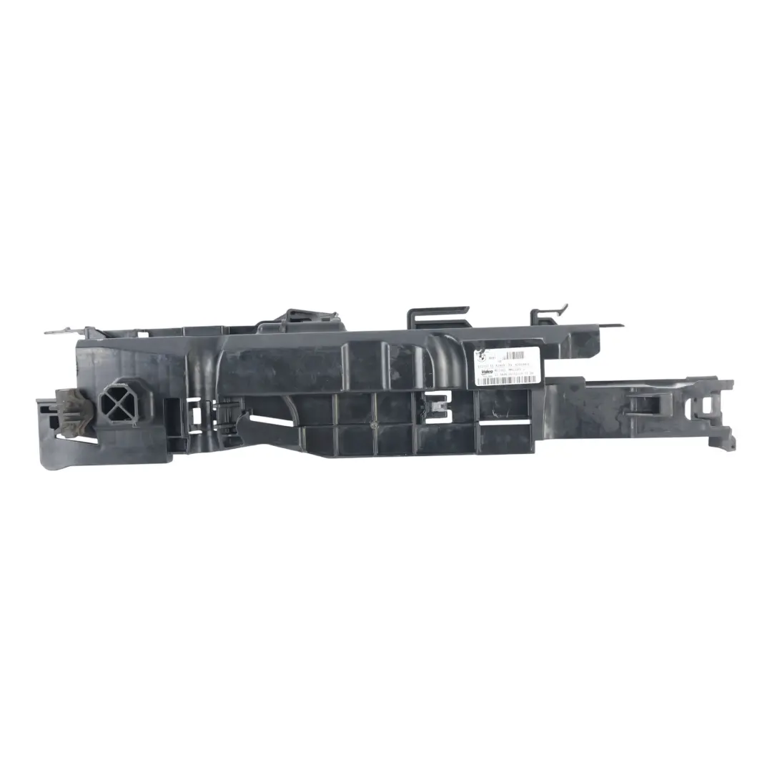 Soporte Bracket Montaje Radiador para BMW G20 G21 G22 G23 G42 con número de pieza 8666840 BMW G20 G21 G22 G23 G42 Soporte Bracket Montaje Radiador - SKU 8666840 - Número de pieza 8666840