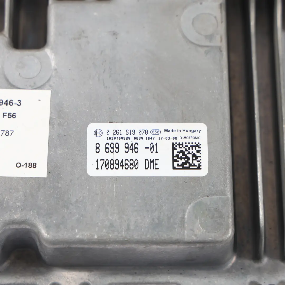 B38 136HP Kit Centralina Motore ECU DME 8699949 Automatico per Mini Cooper F56 con numero di parte 8699946 Mini Cooper F56 B38 136HP Kit Centralina Motore ECU DME 8699949 Automatico - SKU 8699946-3 - Numero di parte 8699946