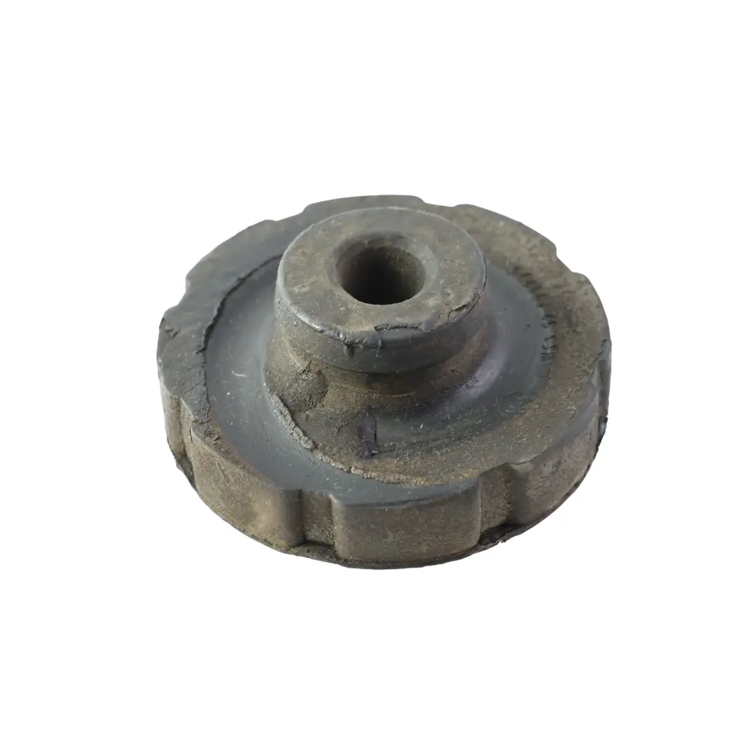 Wspornik Górny Sprężyny Zawieszenia Tył do Audi A4 B7 o numerze 8E0512149P Audi A4 B7 Wspornik Górny Sprężyny Zawieszenia Tył - SKU 8E0512149P - Numer Części 8E0512149P