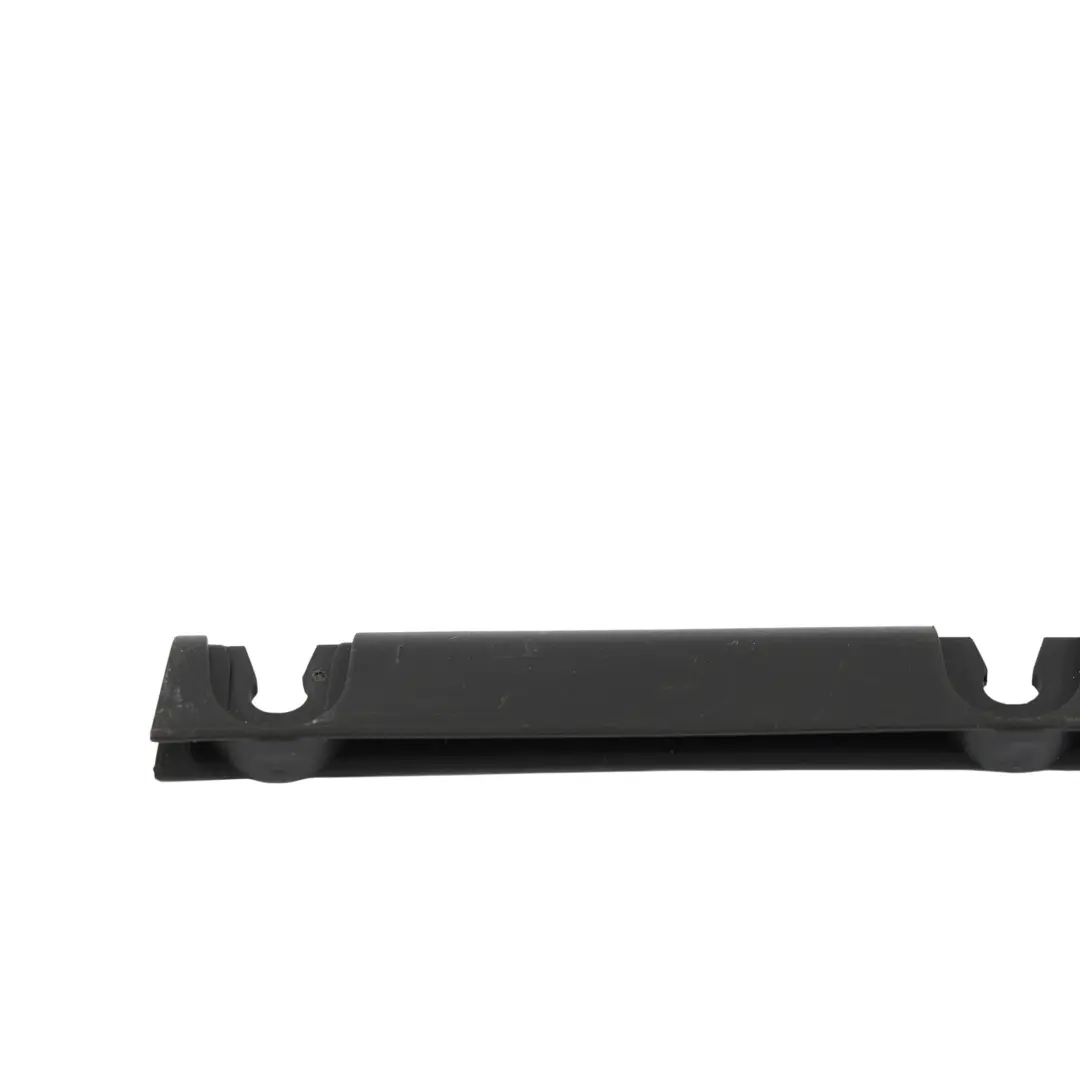 Audi A4 S4 RS4 8E B7 Soporte Riel Puerta Delantero Derecho - SKU 8E0833346 - Número de pieza 8E0833346