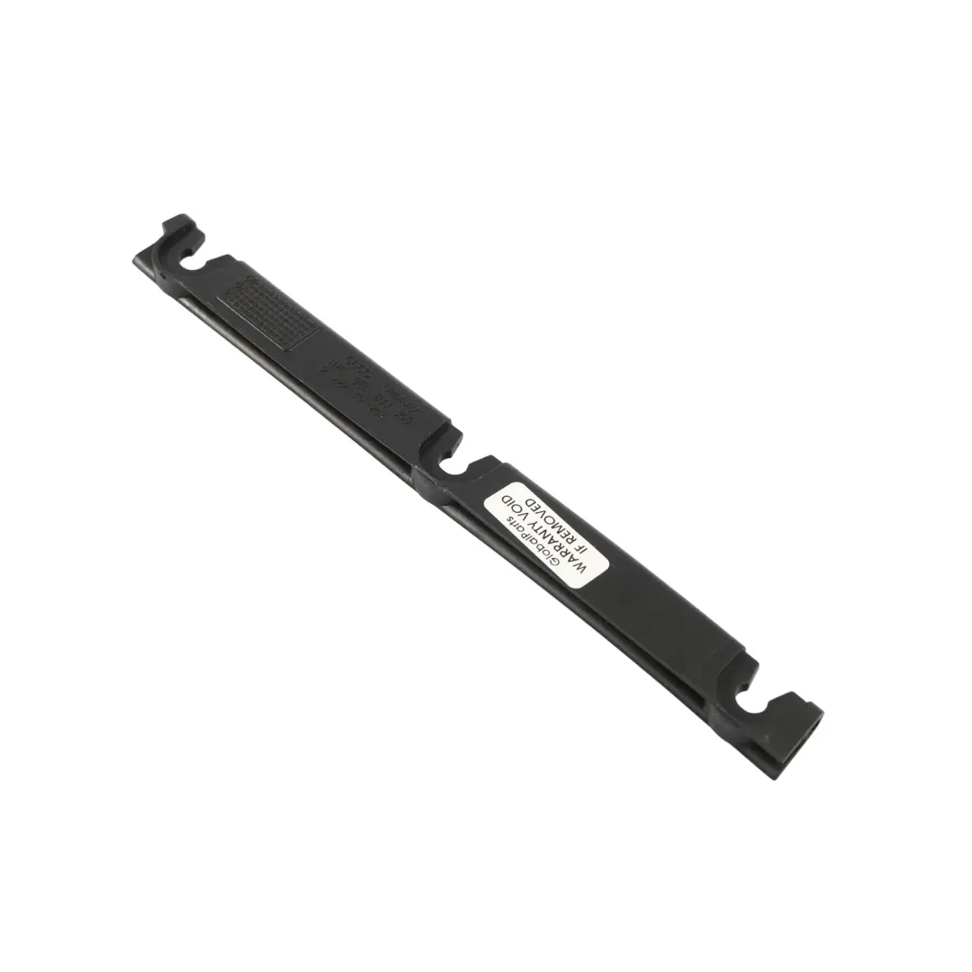 Audi A4 S4 RS4 8E RS4 B7 Guida Fissaggio Porta Anteriore Destra - SKU 8E0833346 - Numero di parte 8E0833346